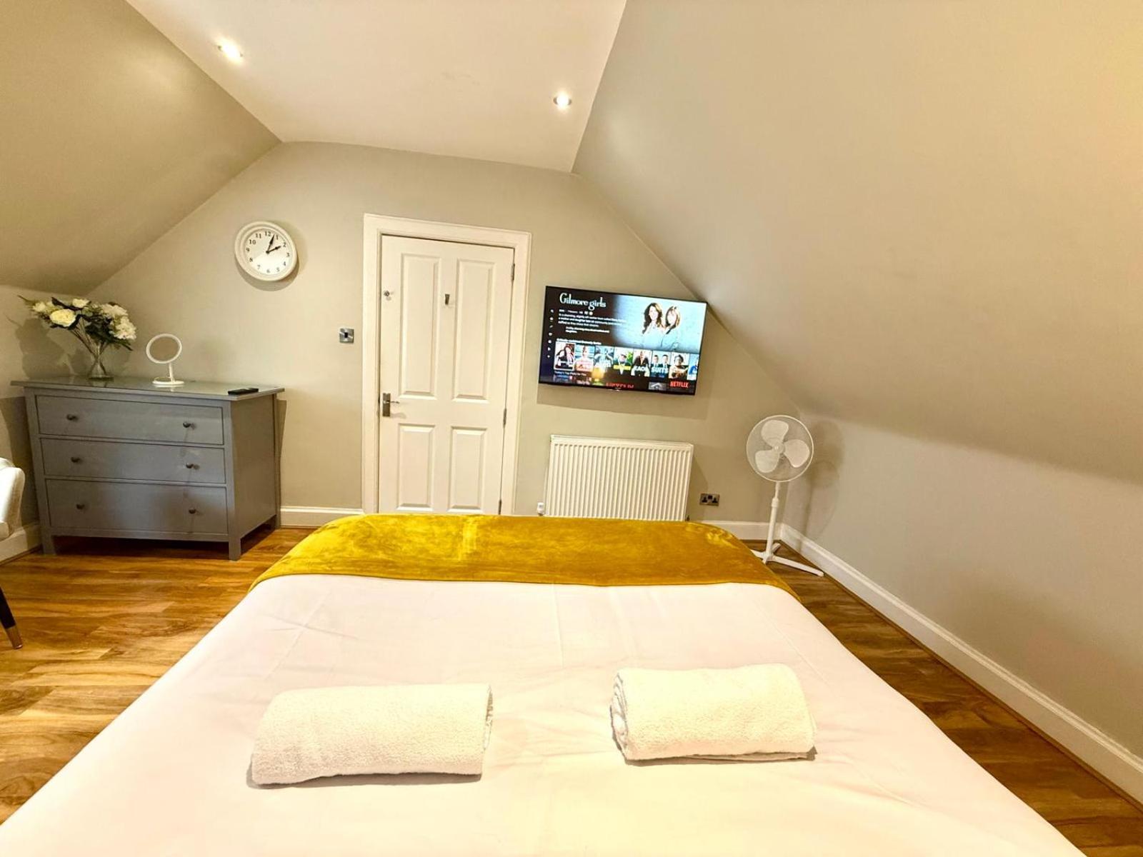 Historic Mews House 2BR in Edinburgh City Centre
