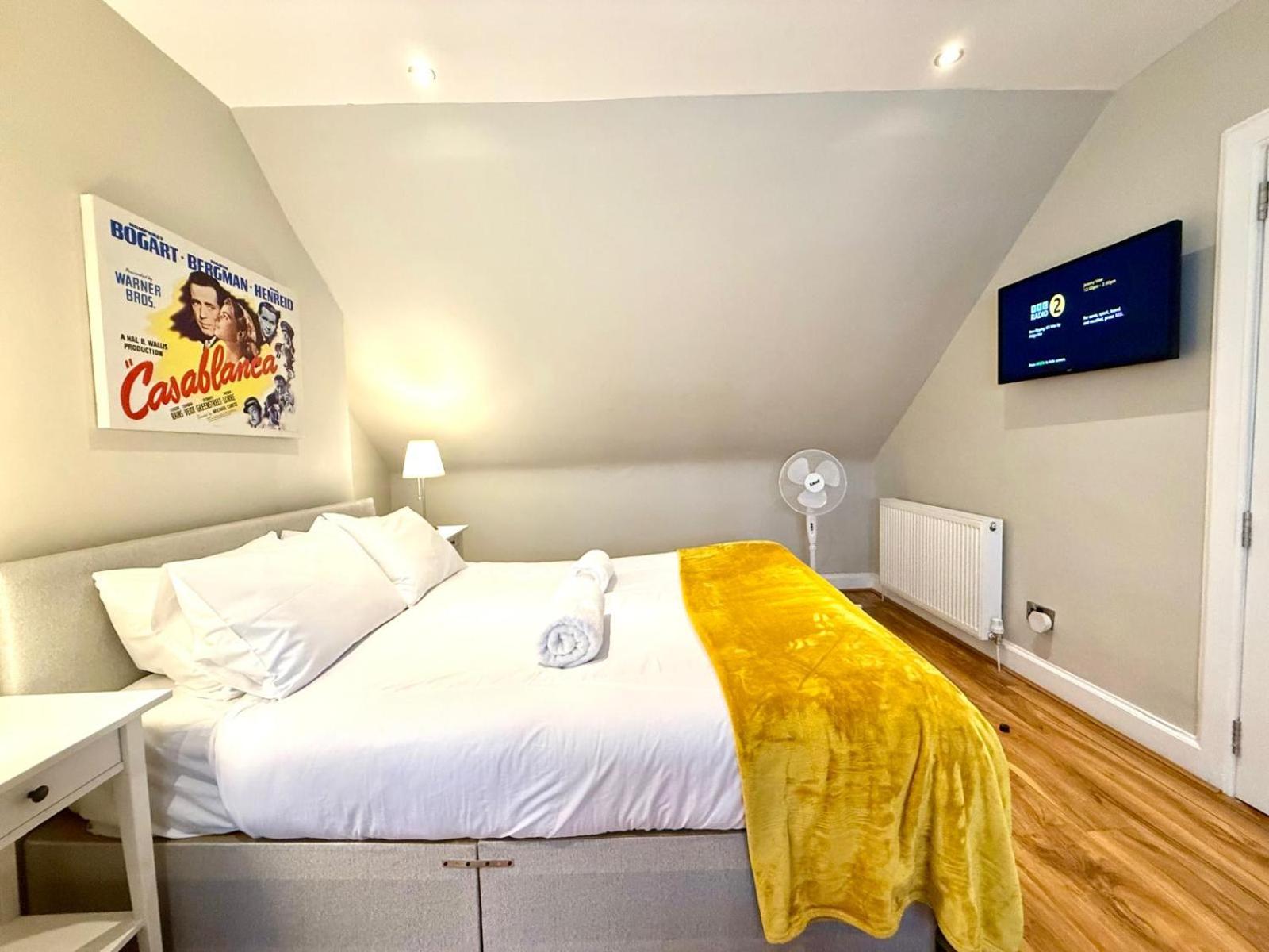 Historic Mews House 2BR in Edinburgh City Centre