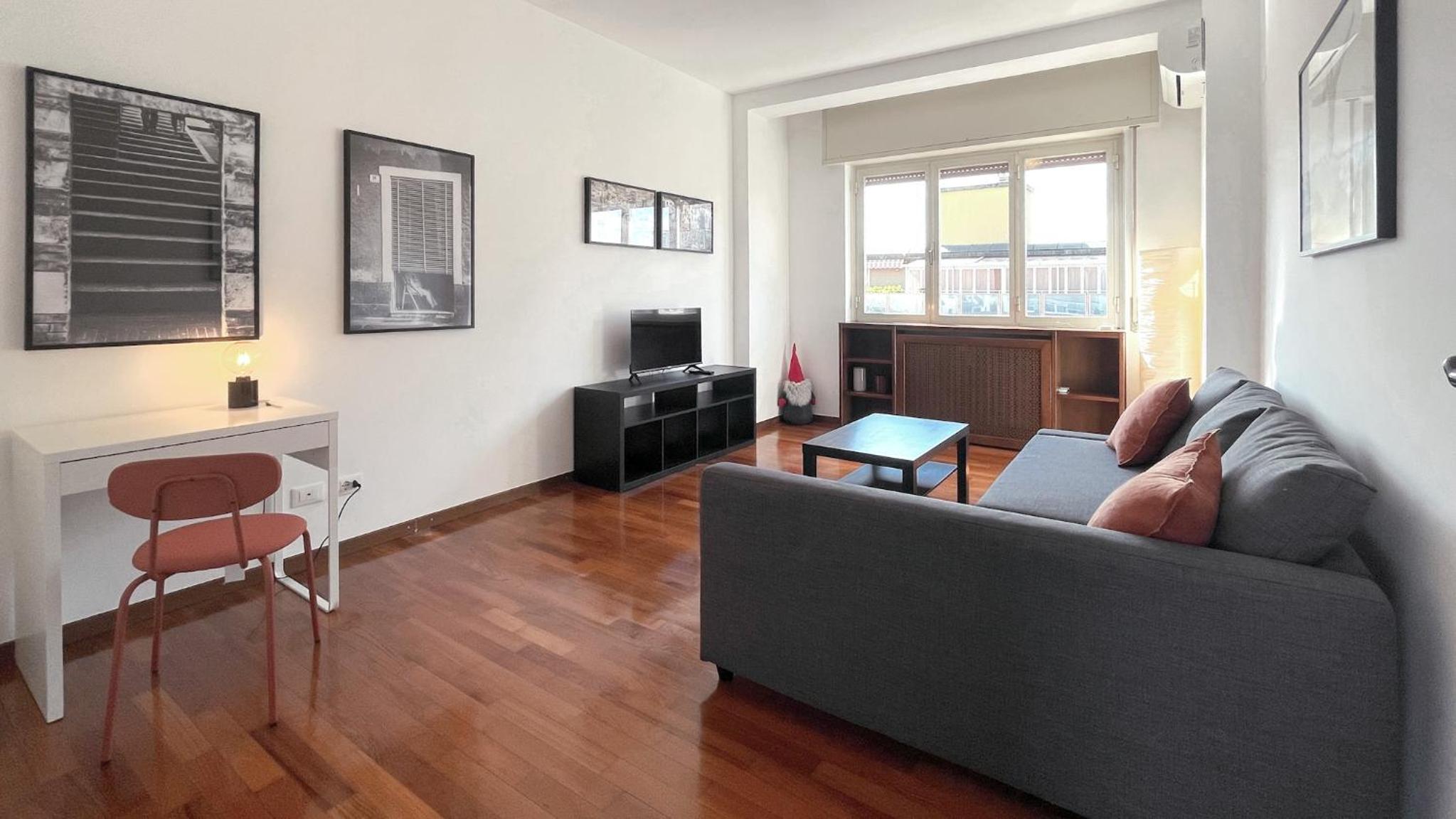 Spacious & Bright Flat near Bocconi & Navigli