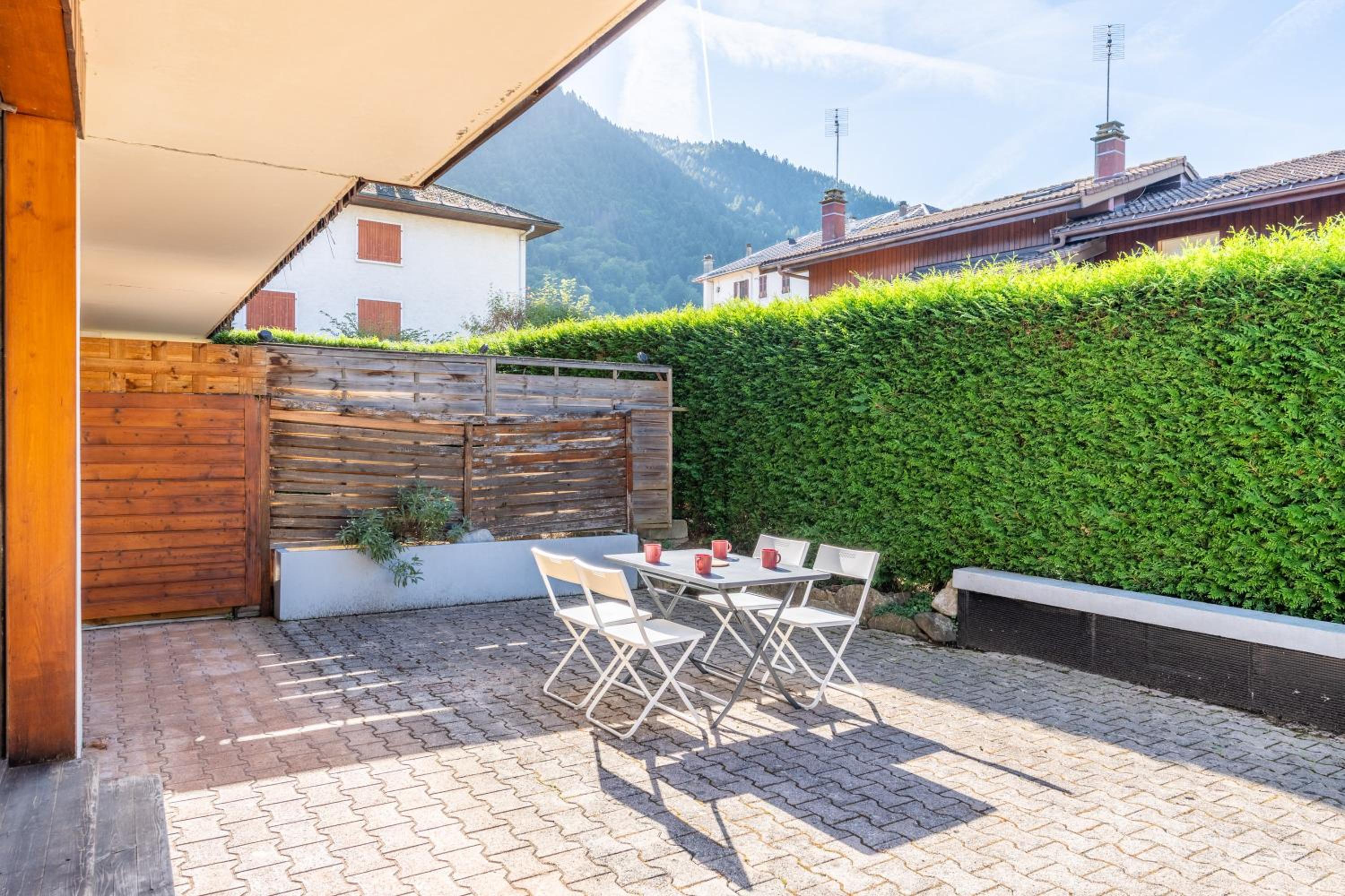 Appt Cosy rénové, Terrasse & proche centre ville entre Lac & Montagnes