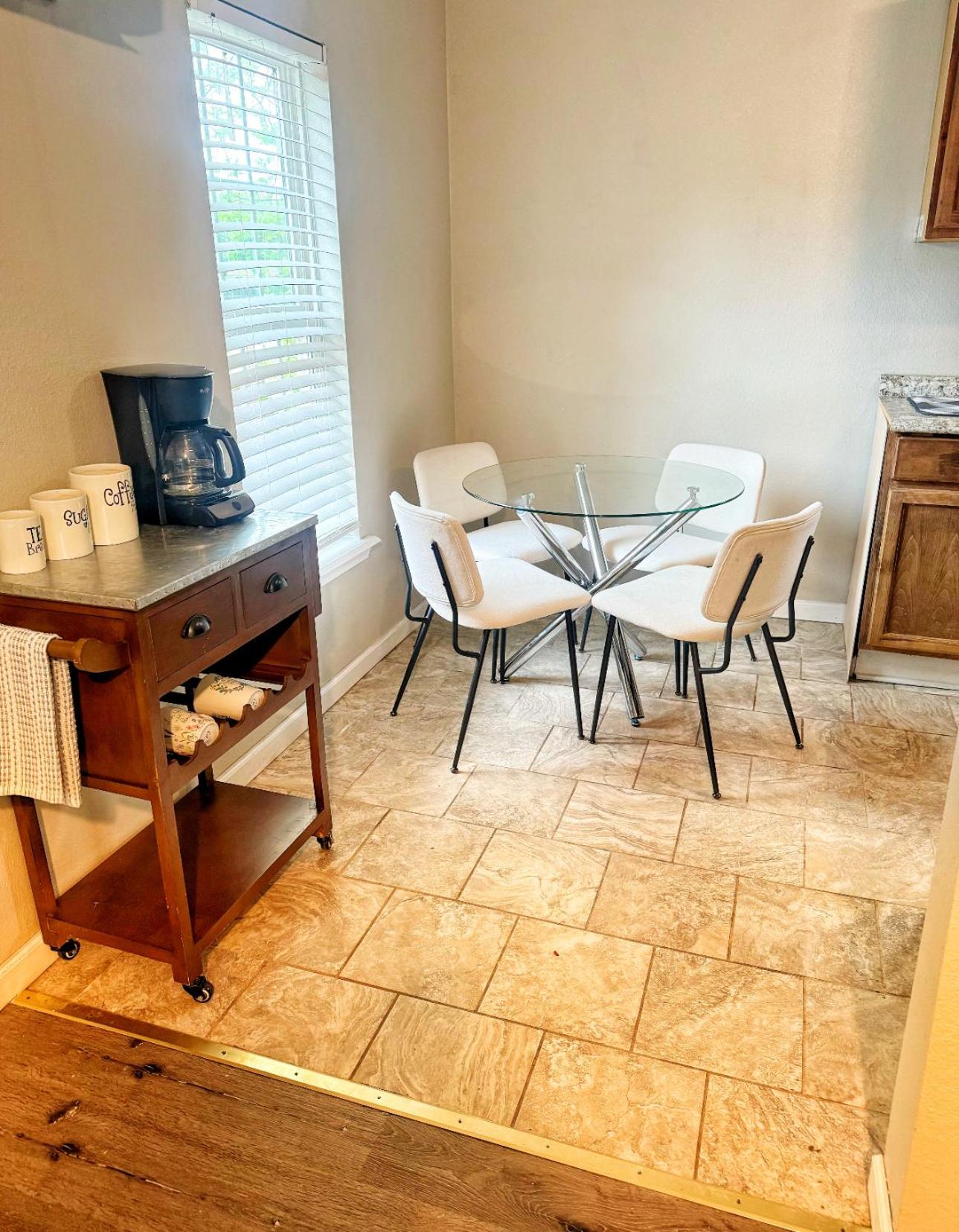 Downtown Fort Smith Apartment with Yard Pet Friendly