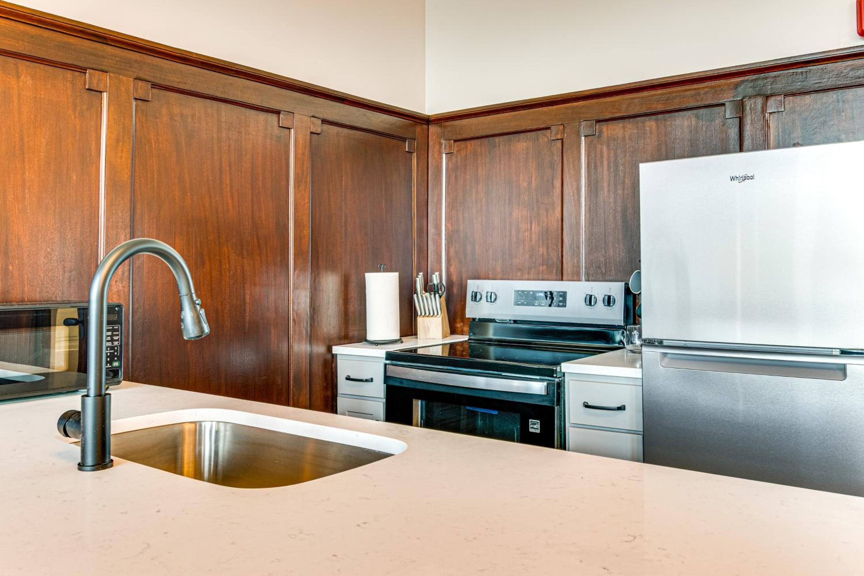 Modern Elegance Timeless Crawfordsville Studio!