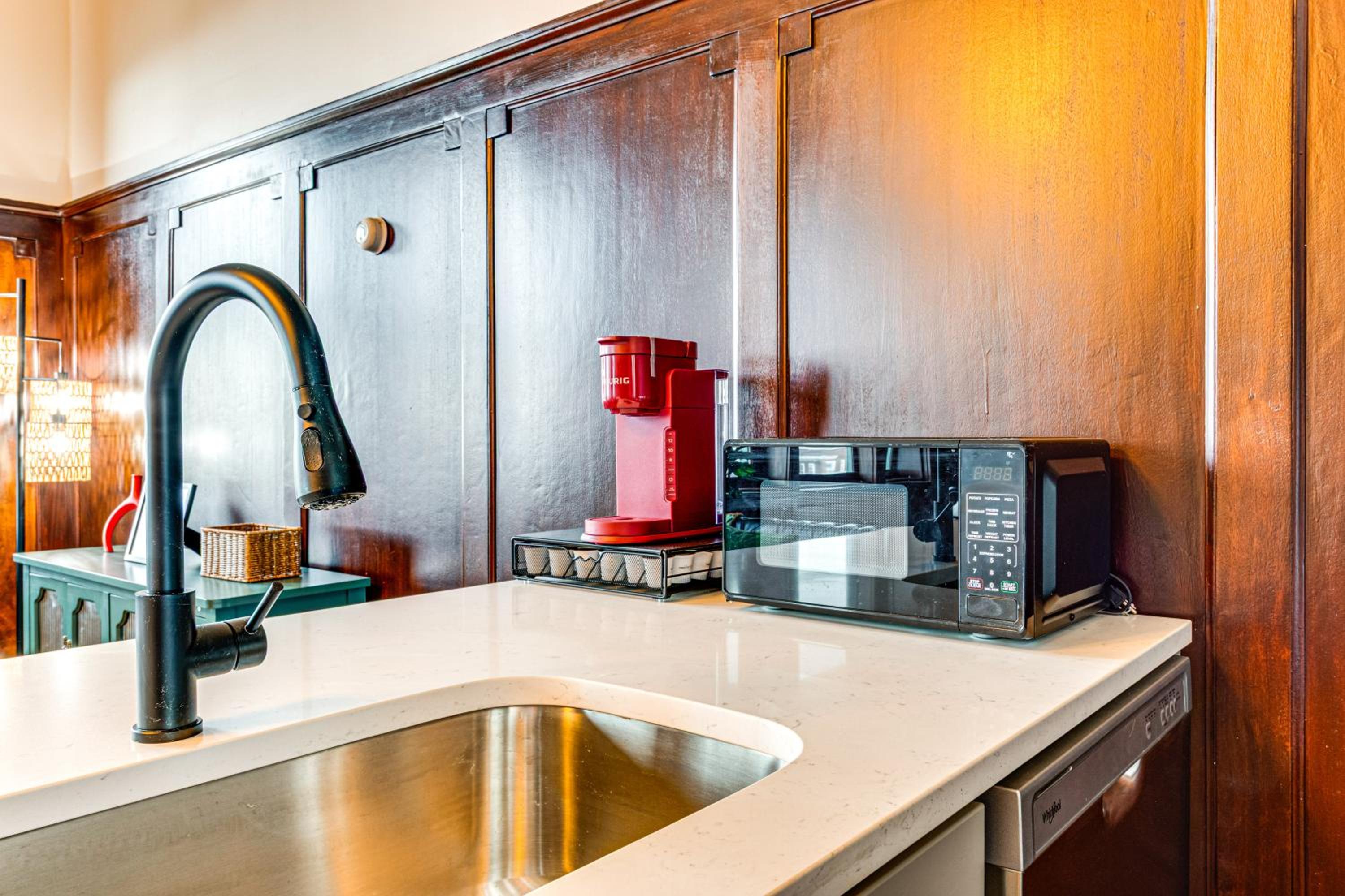Modern Elegance Timeless Crawfordsville Studio!
