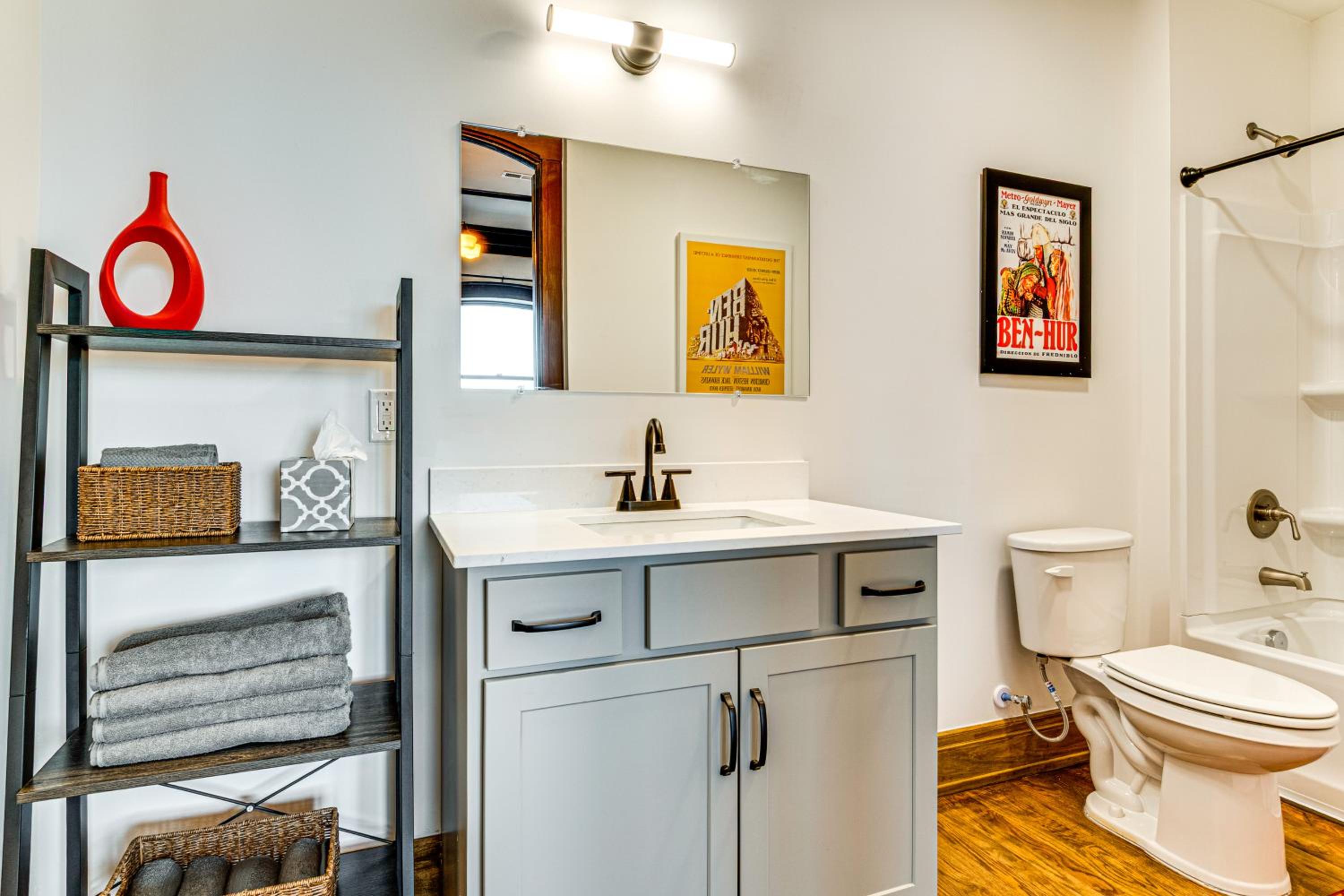 Modern Elegance Timeless Crawfordsville Studio!