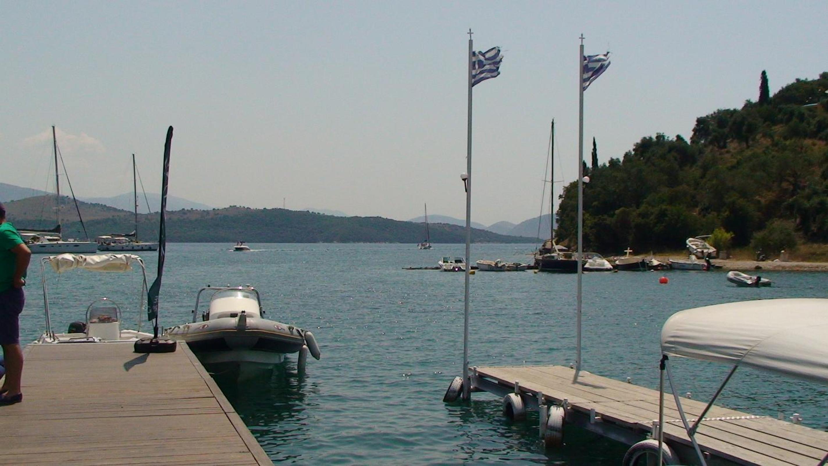 Photo 8