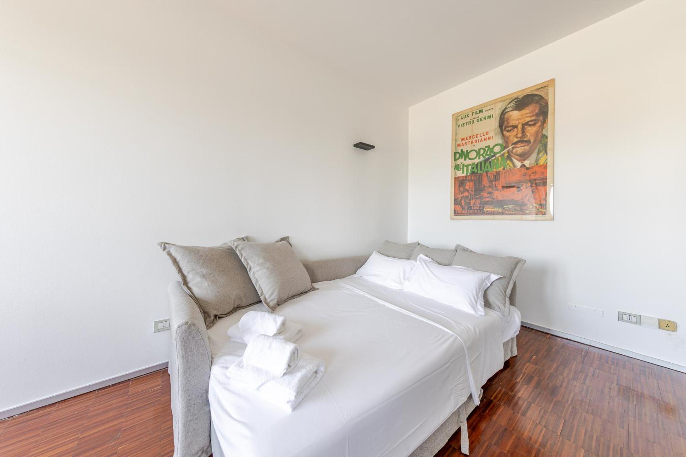 One bedroom apartment in the heart of Milan
