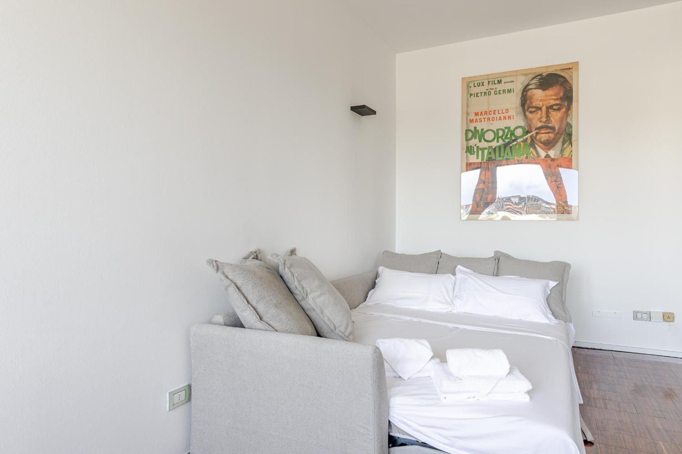 One bedroom apartment in the heart of Milan