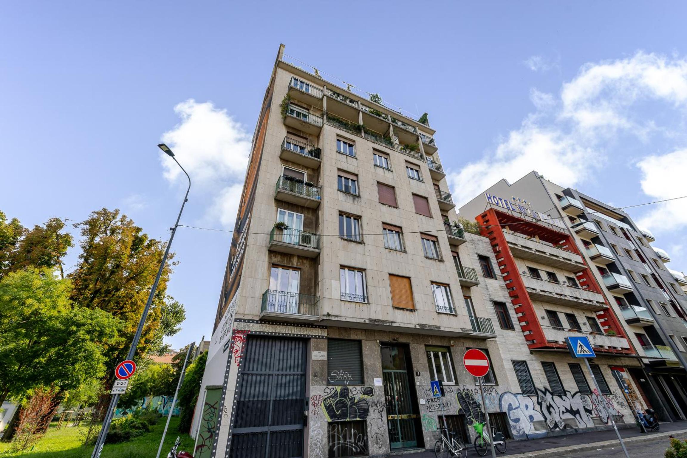 One bedroom apartment in the heart of Milan