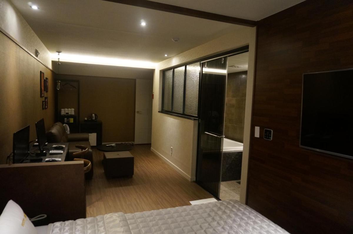 MU Hotel