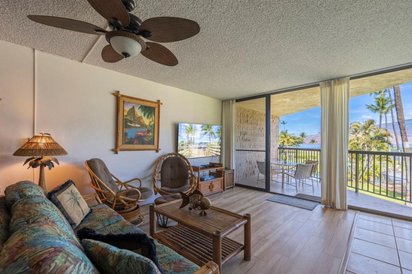 Oceanfront Paradise Maui Sunset 2BR2BA Condo