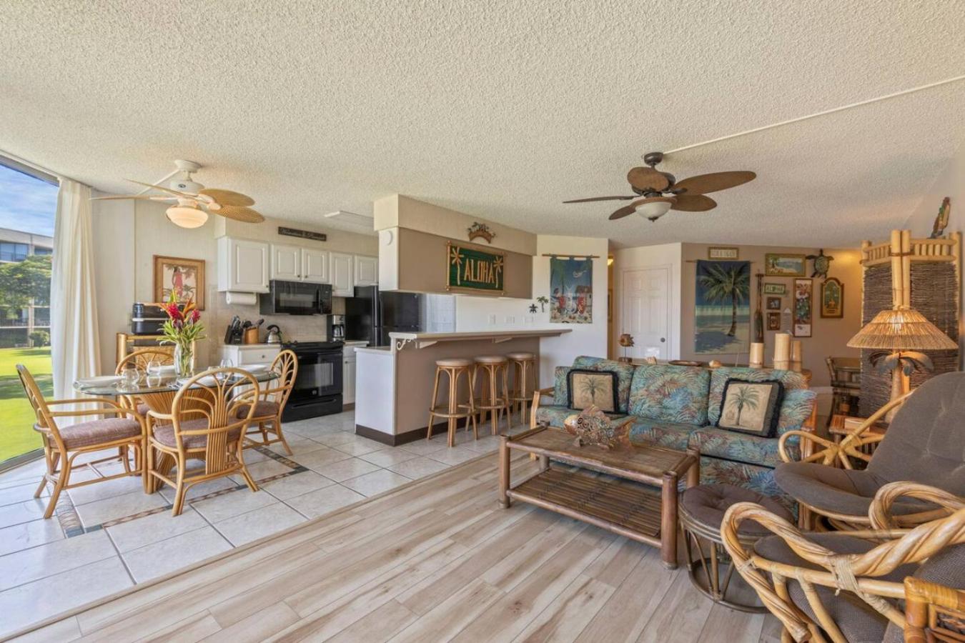 Oceanfront Paradise Maui Sunset 2BR2BA Condo