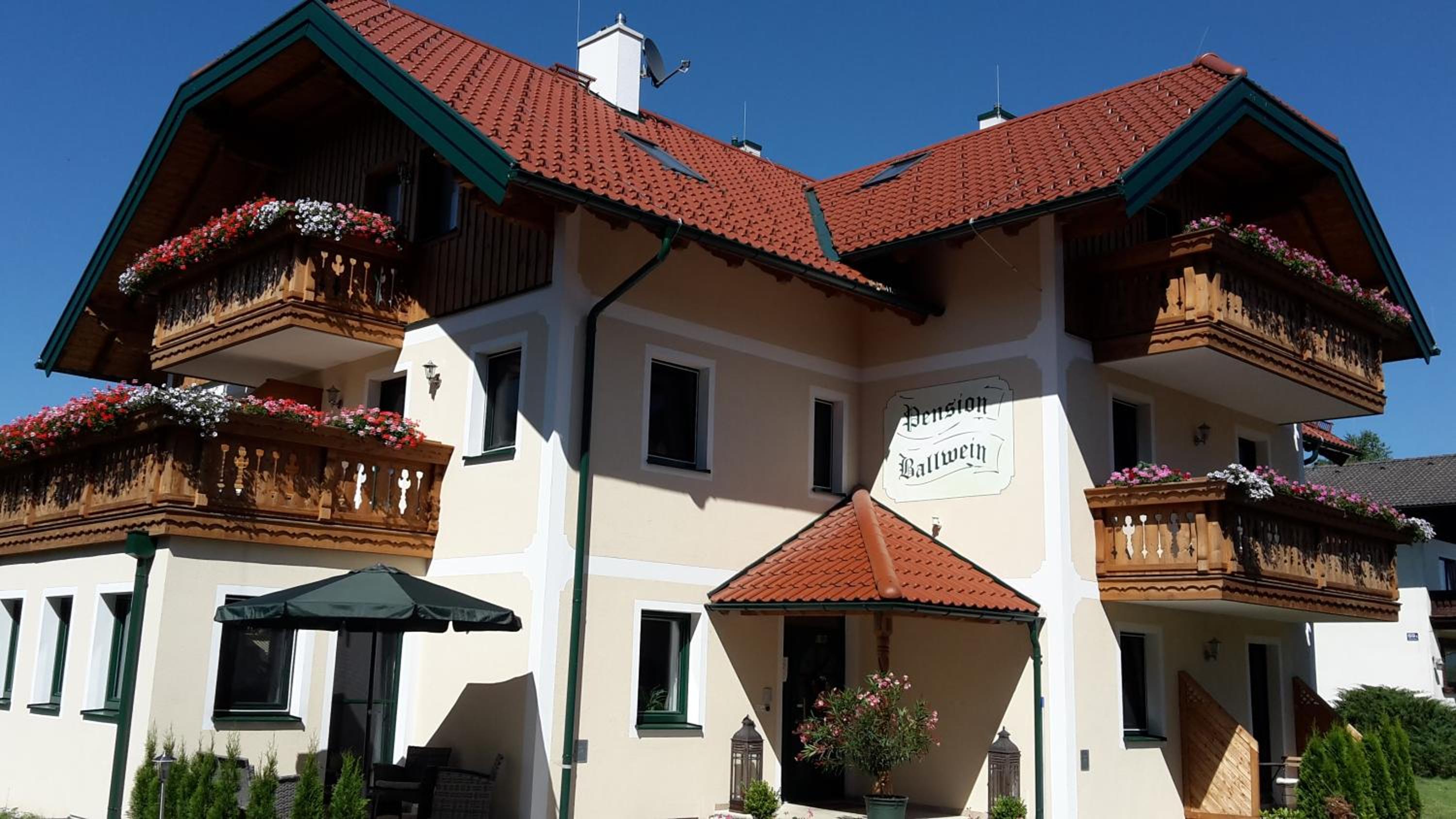 Hotel Pension Ballwein - Image 1