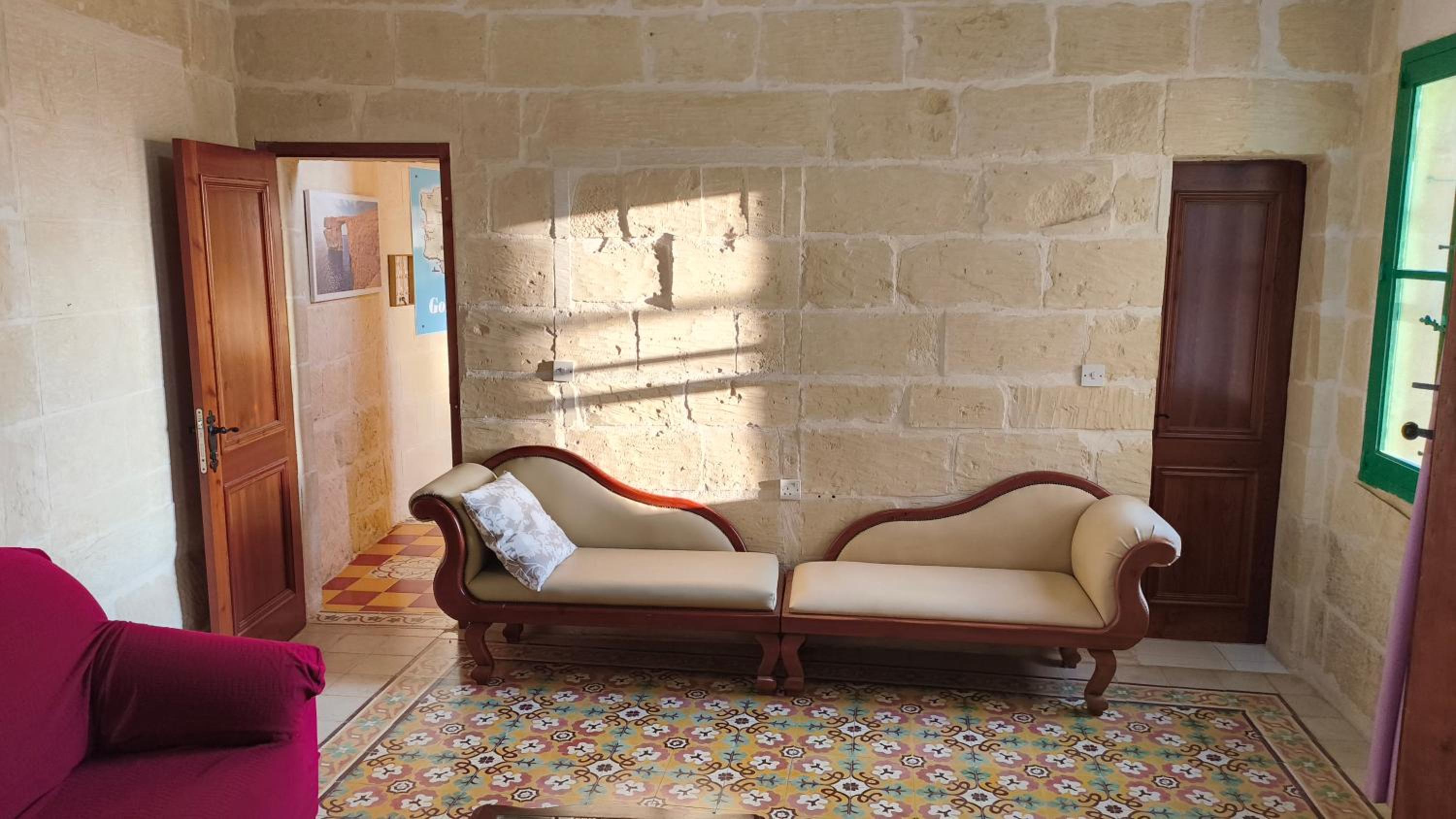 Historic Farmhouse close to San Blass Beach with Courtyard, Kitchen Terrace and Rooftop Pool