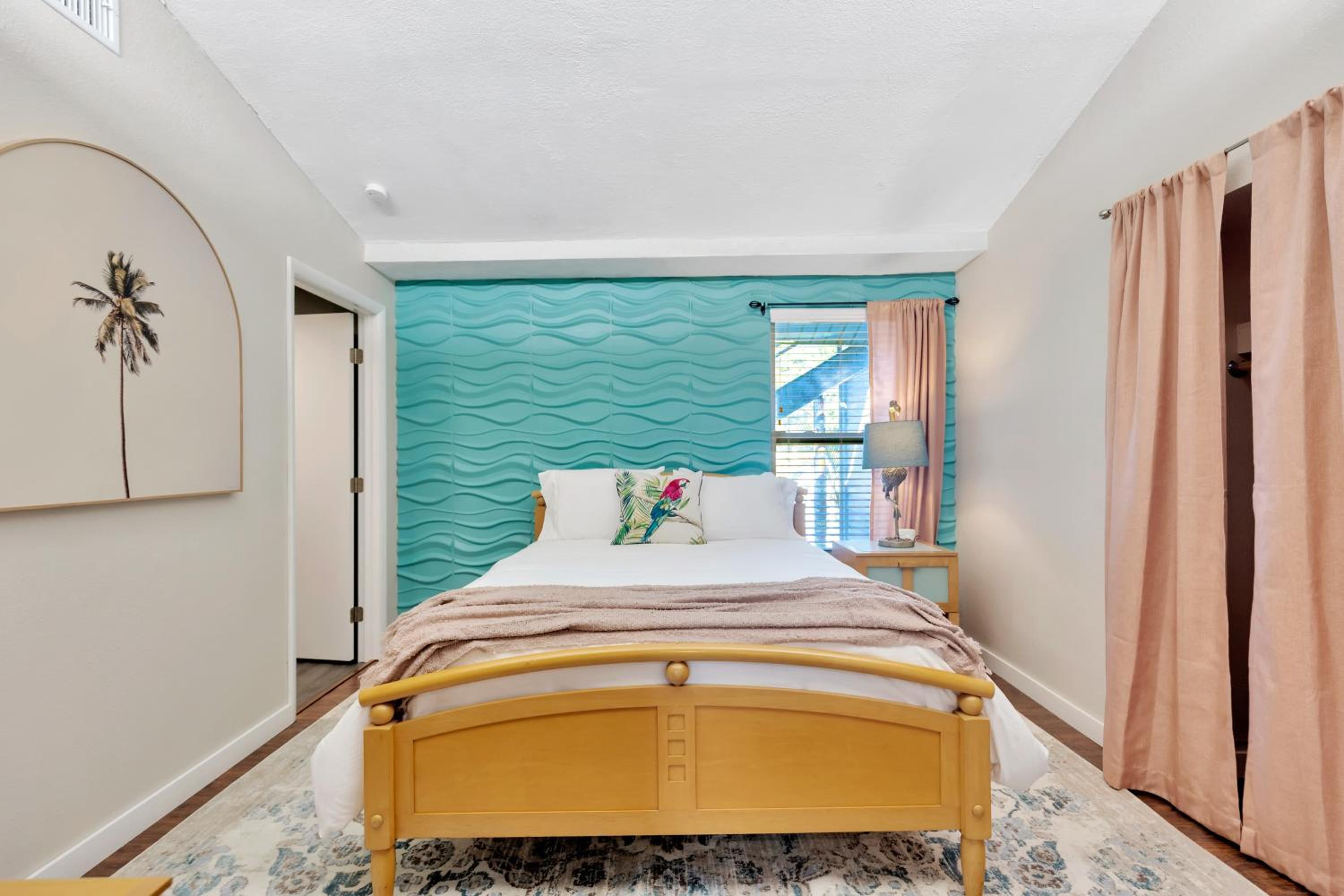 Villa Valentino Luxury 8BR Villa with Heated Pool