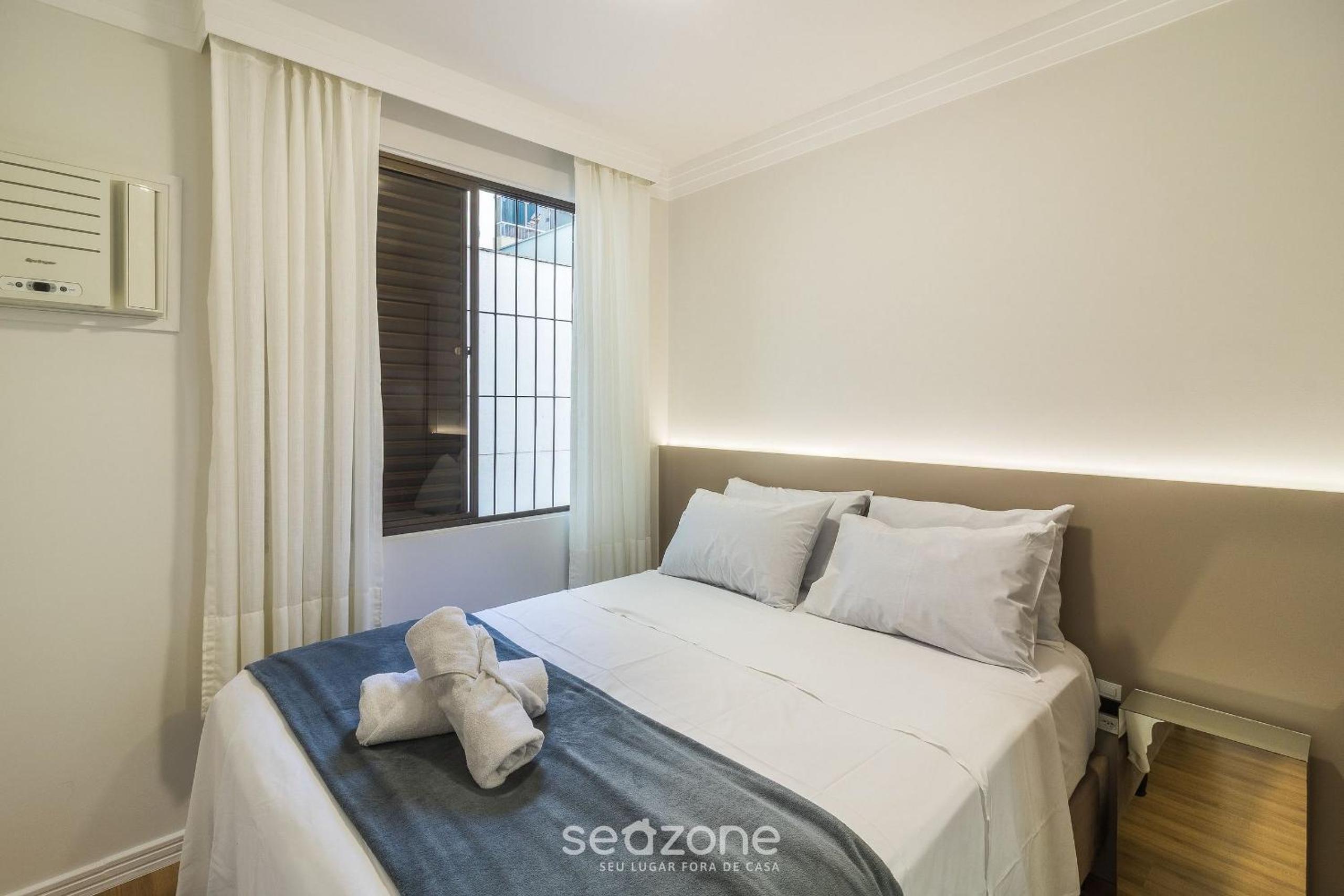 Apt w/ 3 bedrooms, 120m from the beach LHE0201