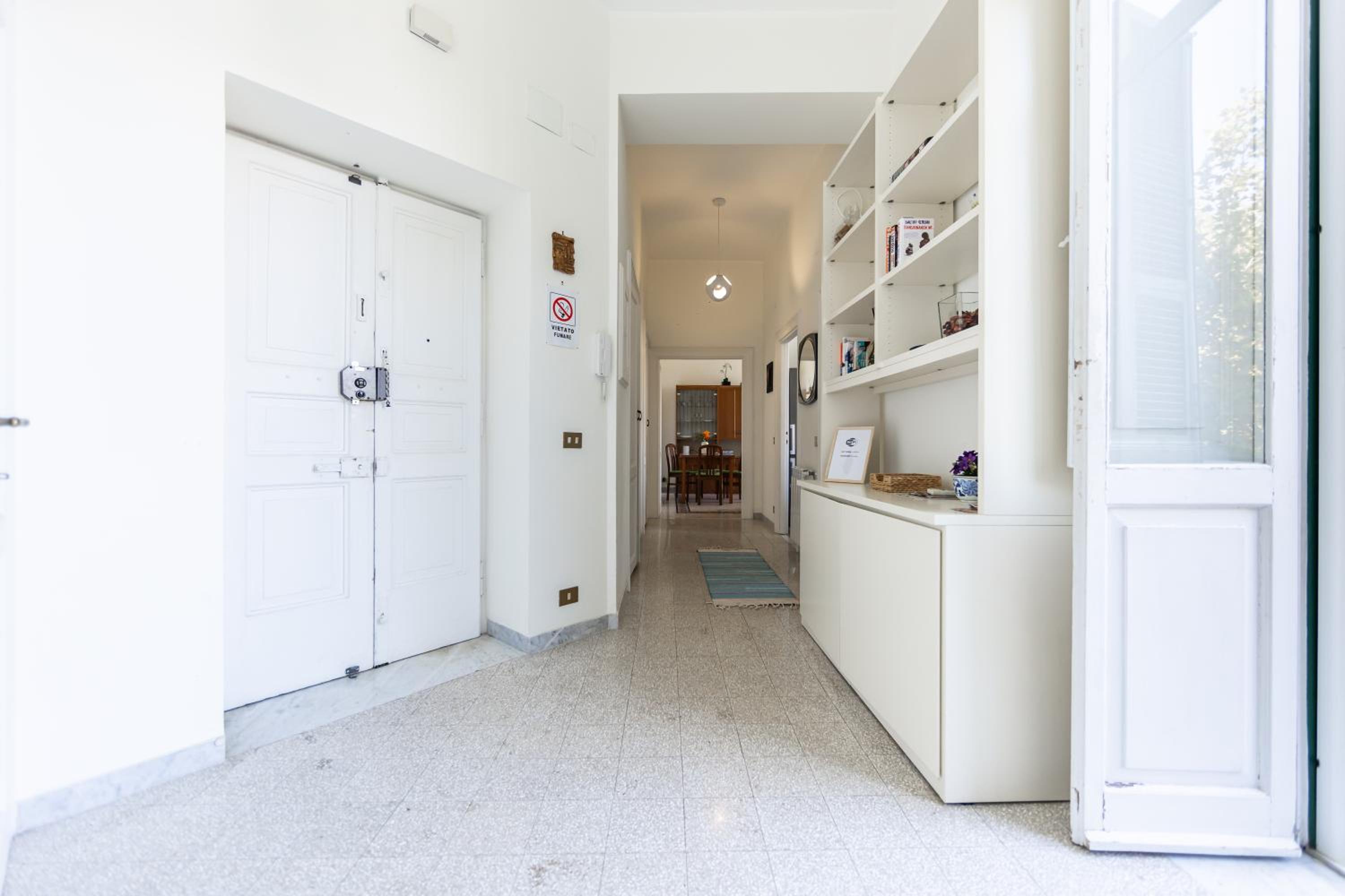 Marina - appartamento in centro al mare Ostia