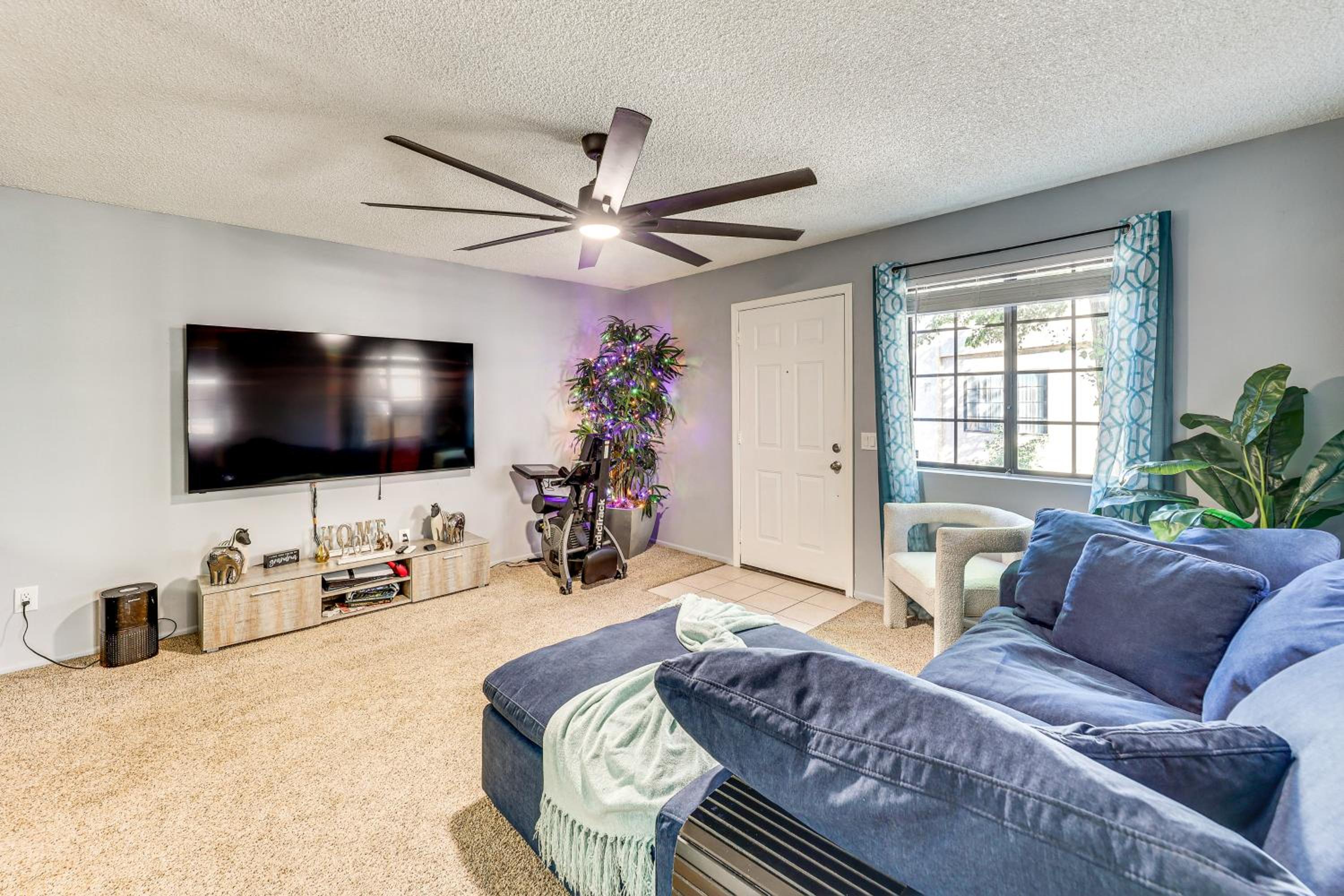 Ground-Level Getaway 3 Mi to Bullhead City Parks