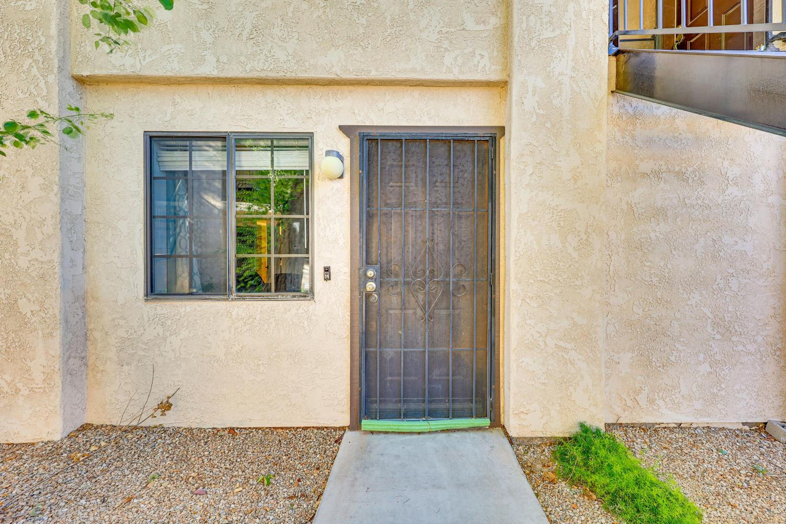 Ground-Level Getaway 3 Mi to Bullhead City Parks
