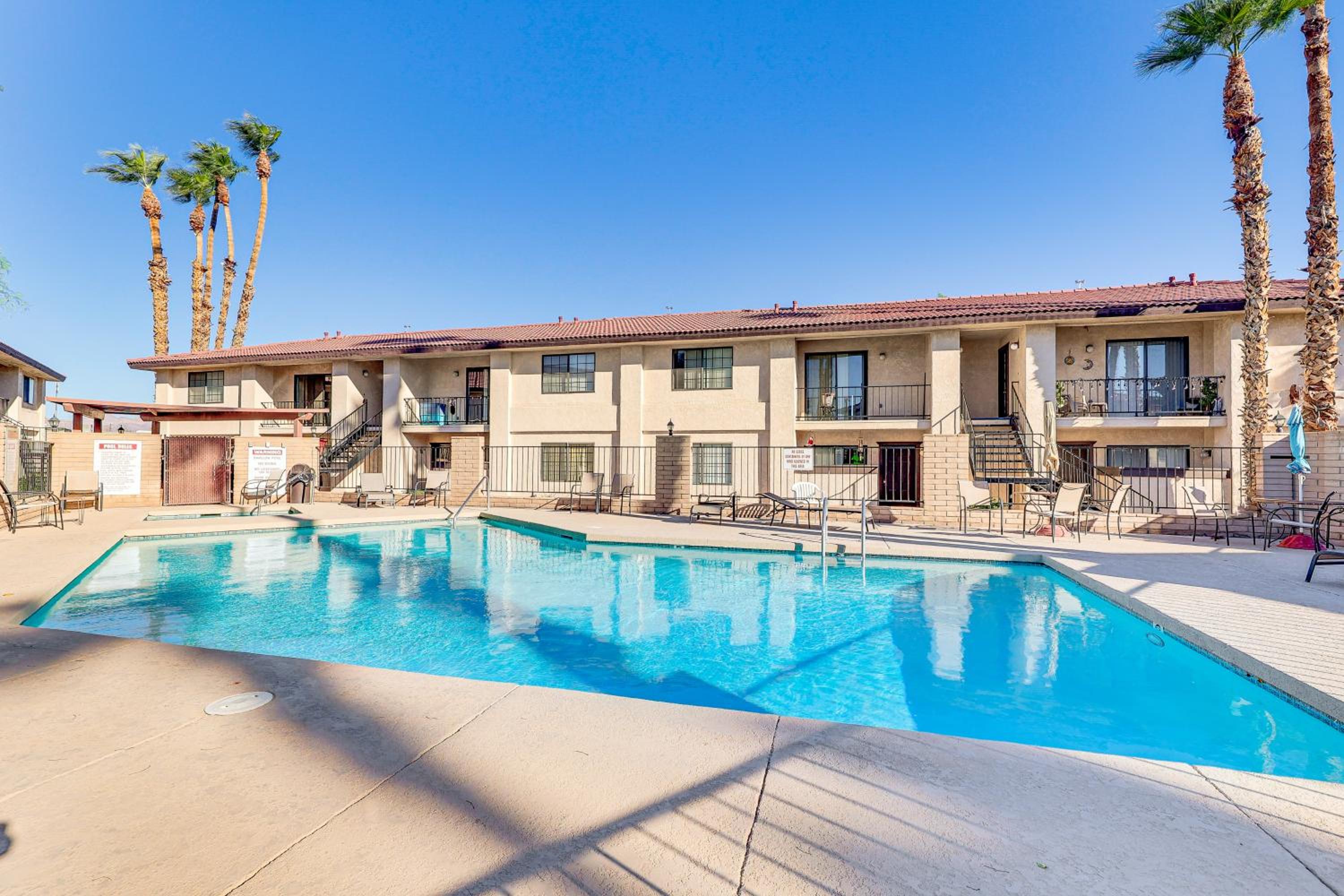 Ground-Level Getaway 3 Mi to Bullhead City Parks