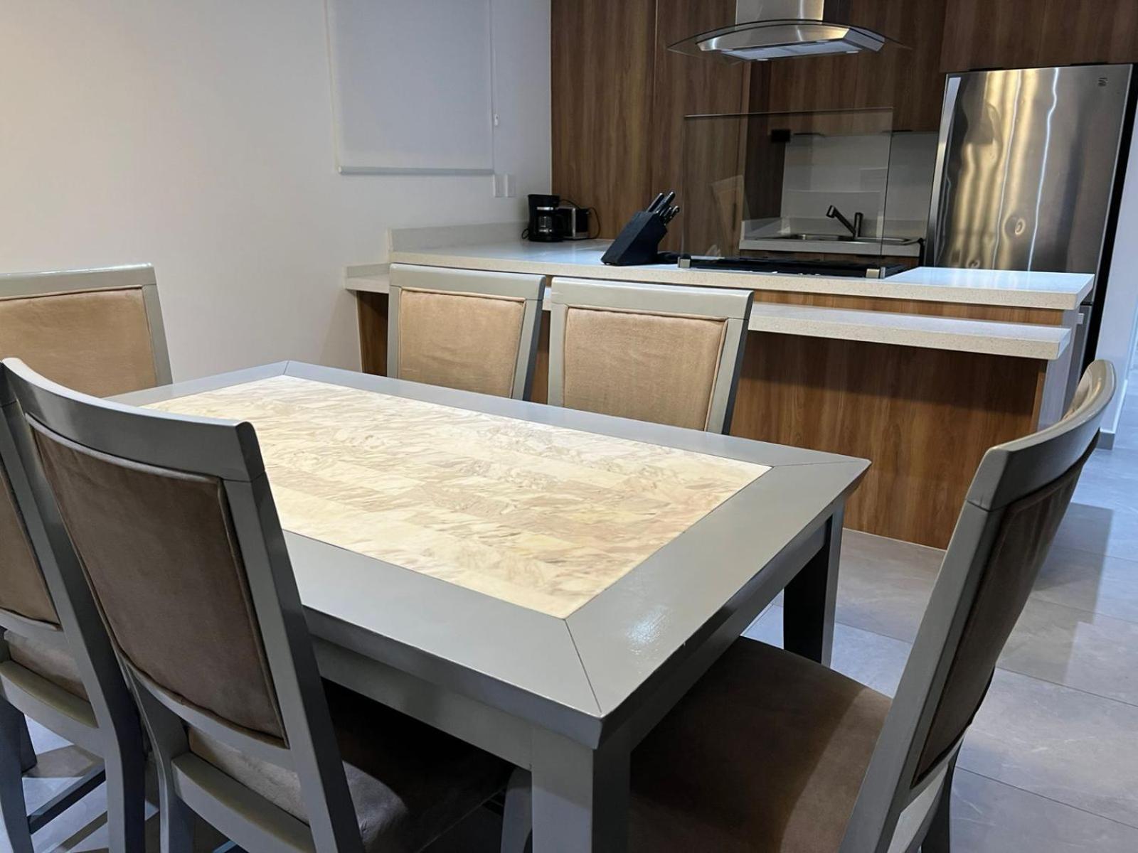 Departamento con 3 habitaciones en Torre Palmas