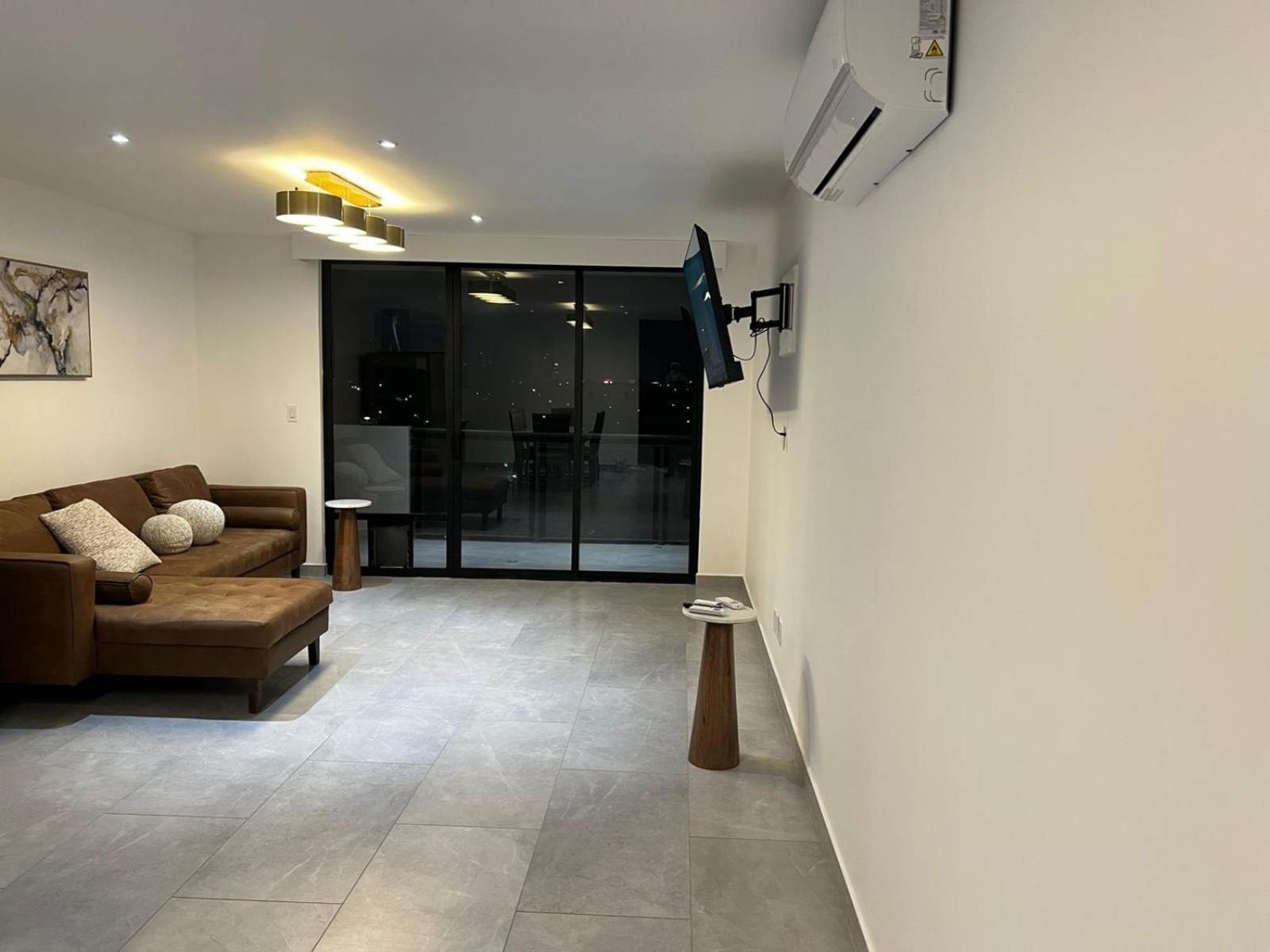 Departamento con 3 habitaciones en Torre Palmas