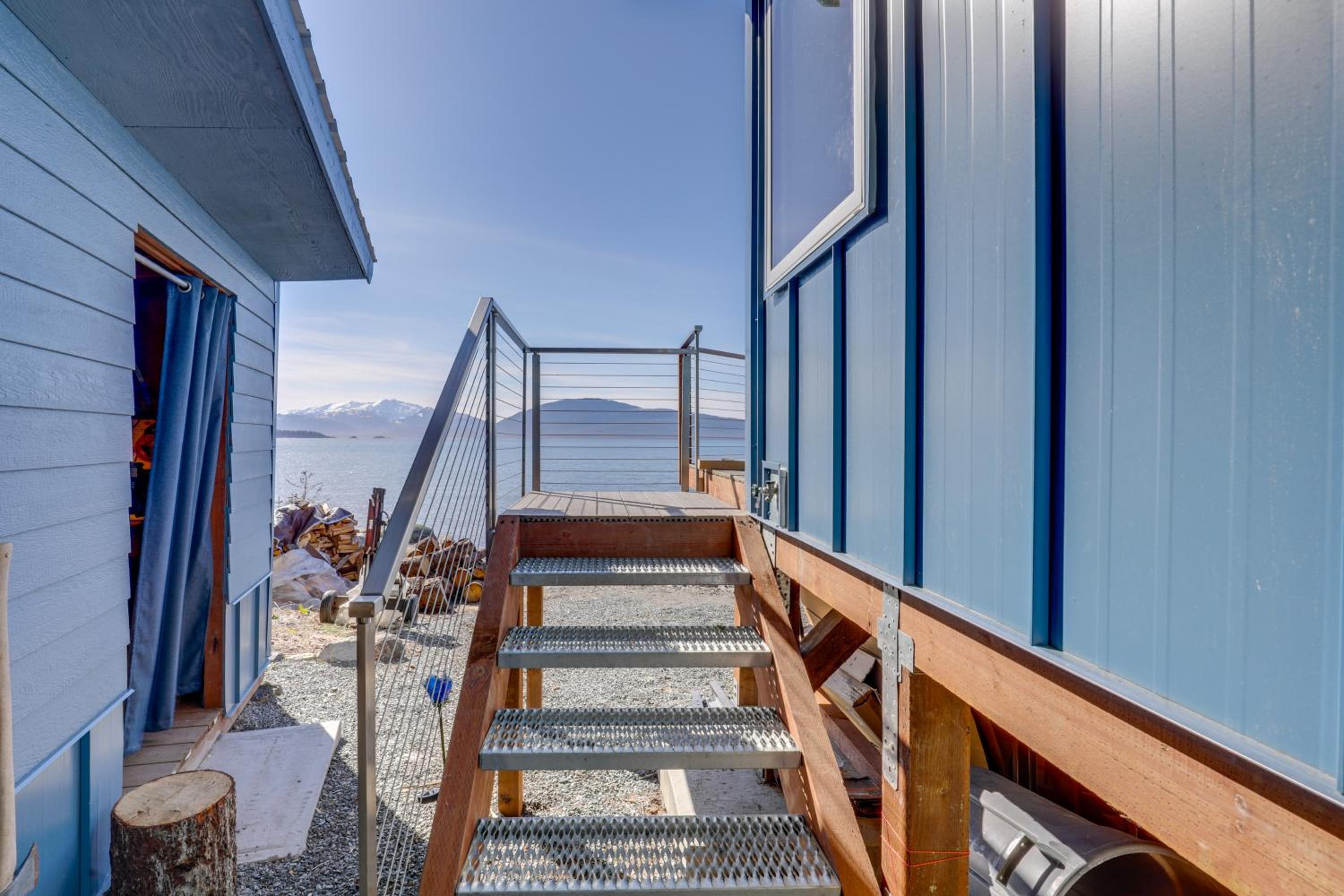 Whale Watching at Beachfront Cottage in Juneau!
