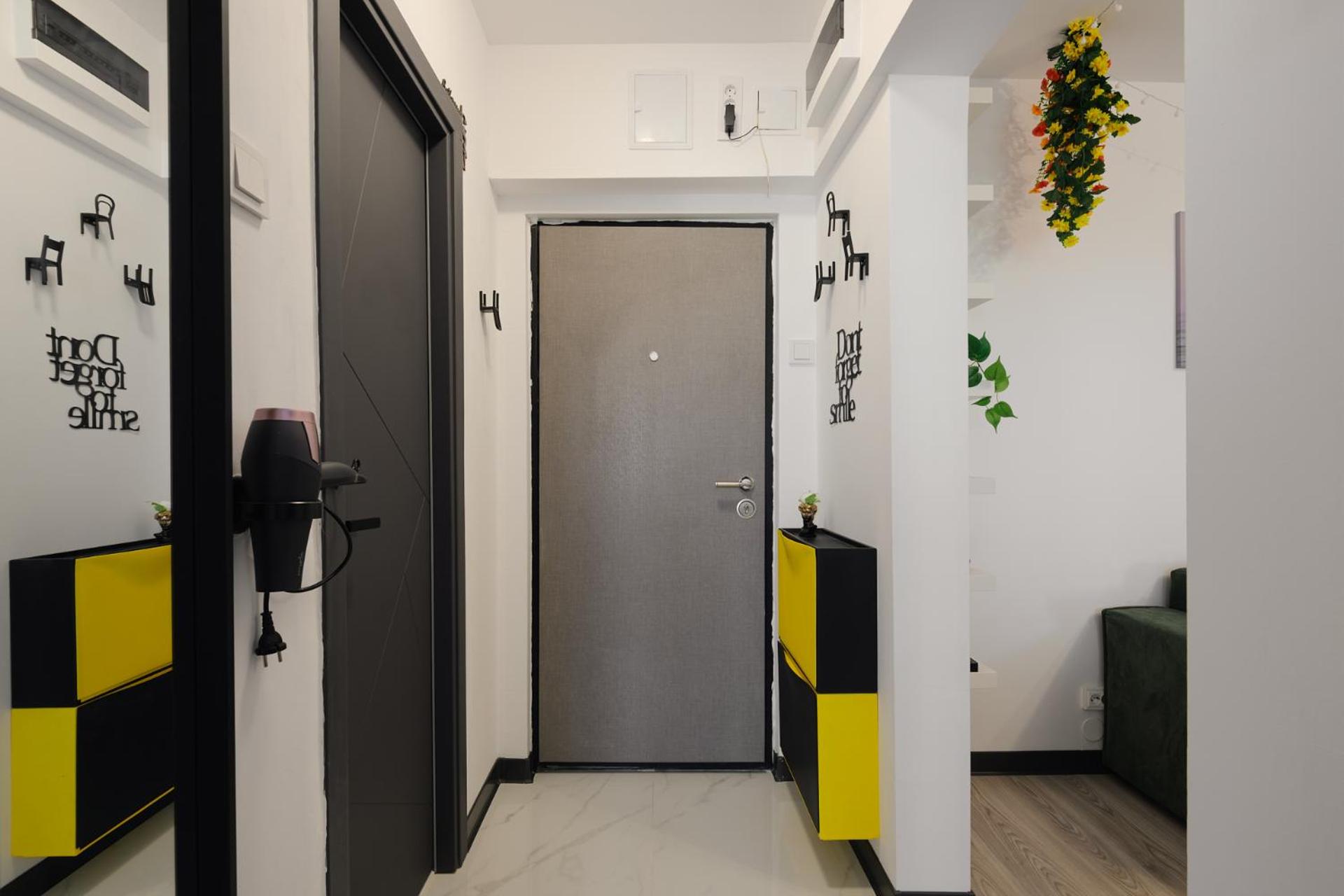 CityView Full Kitchen 2 Bedroom Apartment AC