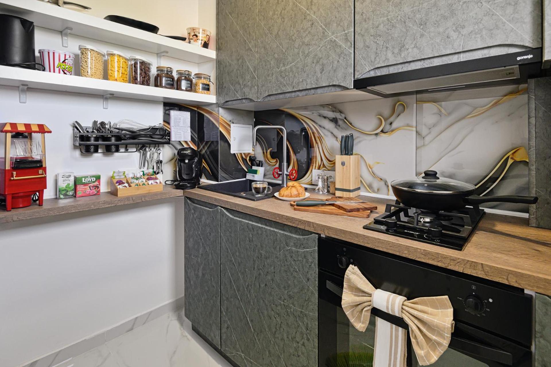 CityView Full Kitchen 2 Bedroom Apartment AC