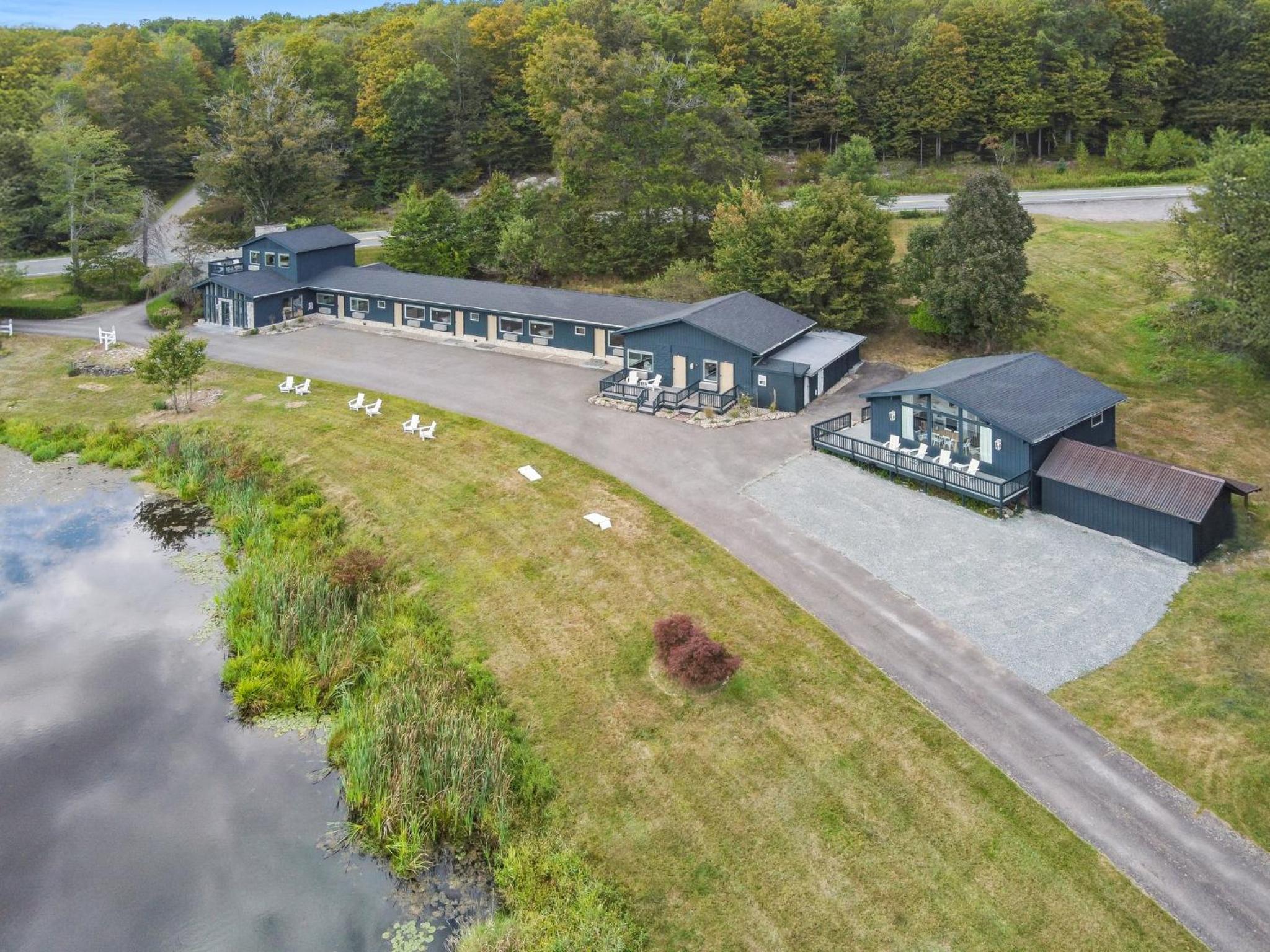 Lakelyn Lodge