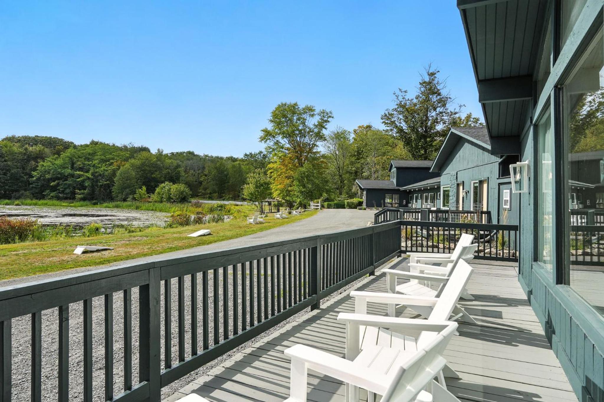 Lakelyn Lodge