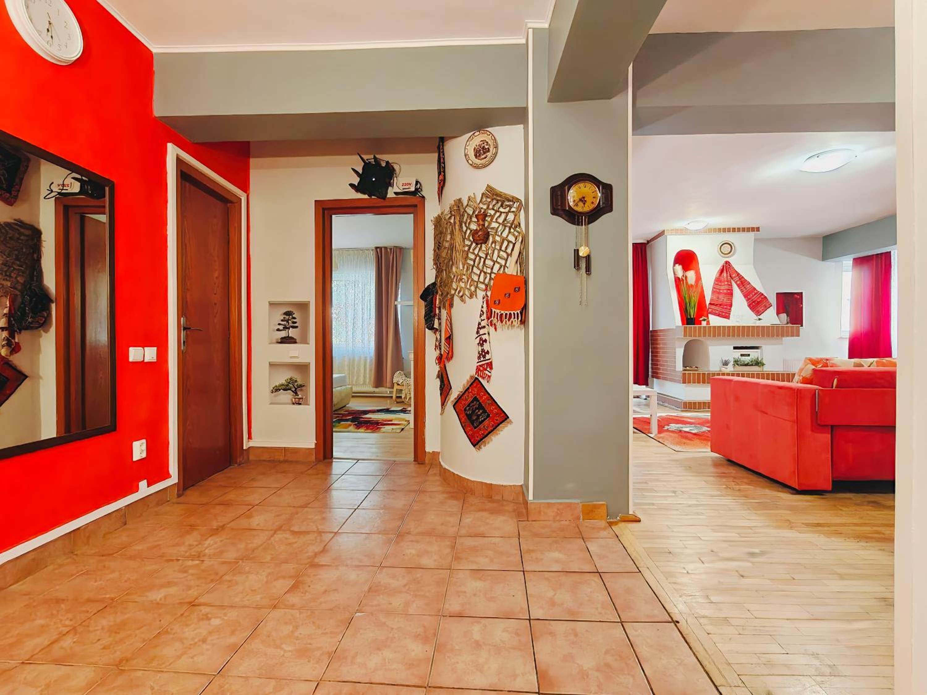Balcesti Design Apartments - Walk to Old Town - Pumo Properties