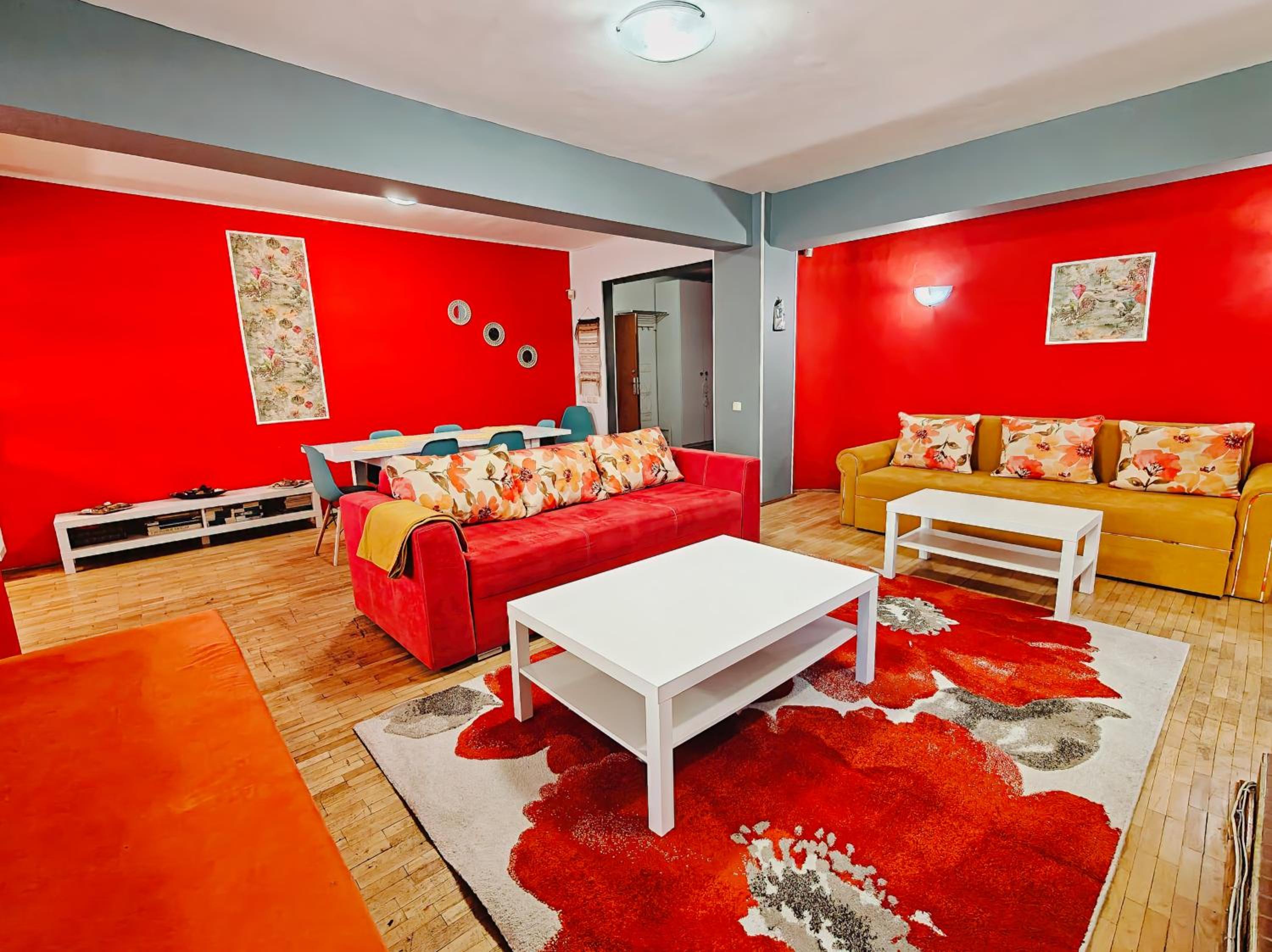 Balcesti Design Apartments - Walk to Old Town - Pumo Properties
