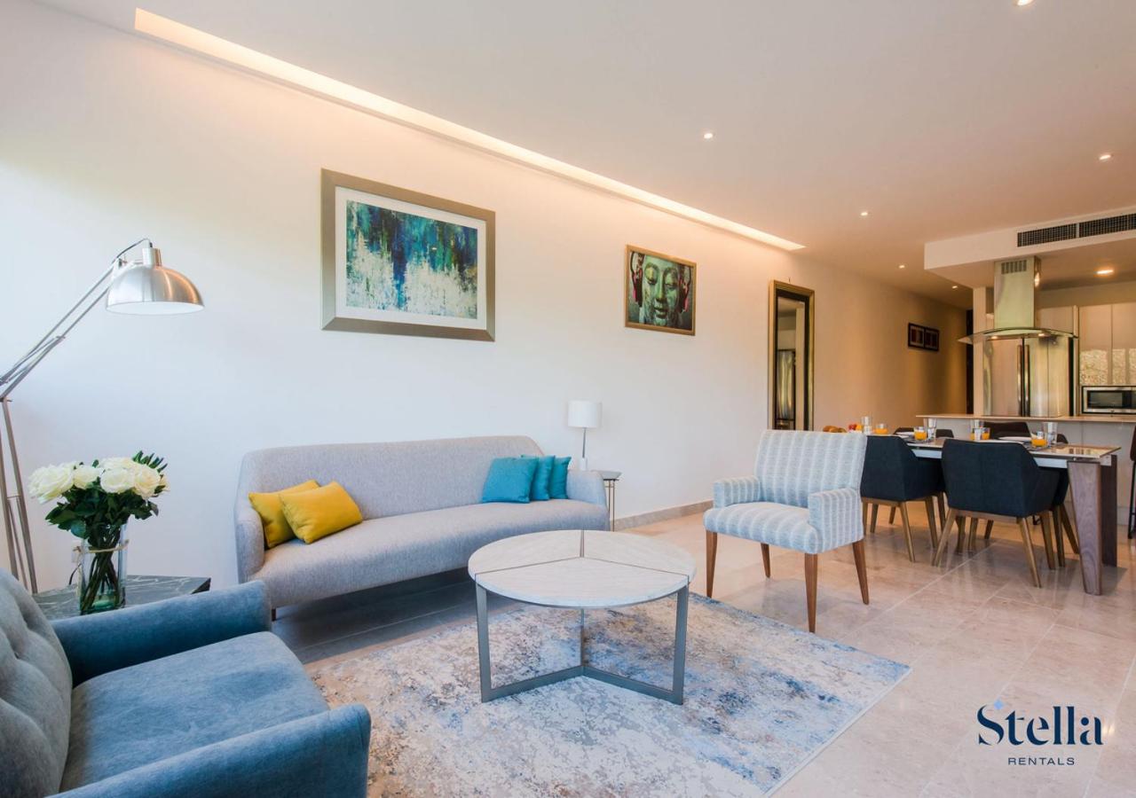Condos with Private Jacuzzi and shared Ocean View Roof pool