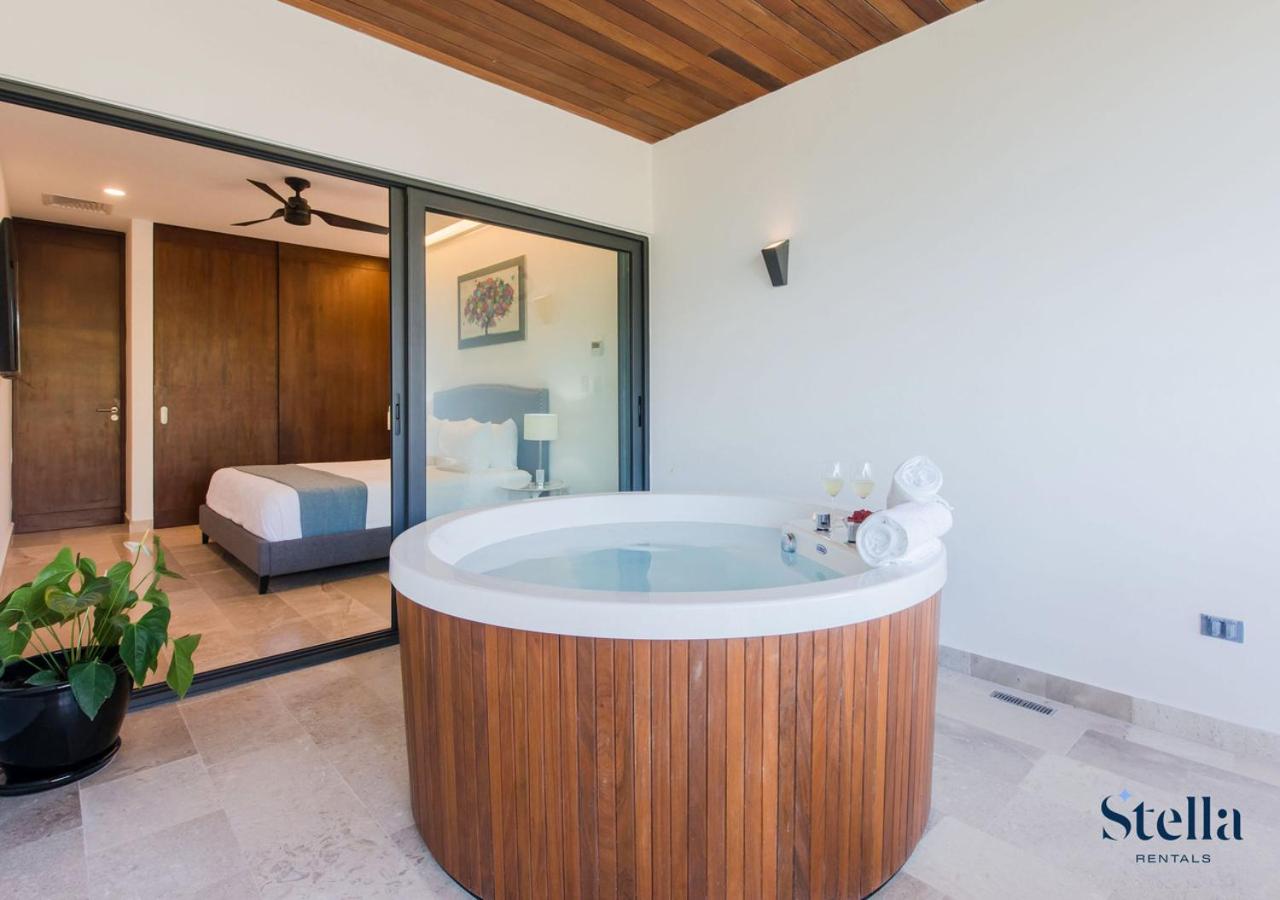 Condos with Private Jacuzzi and shared Ocean View Roof pool