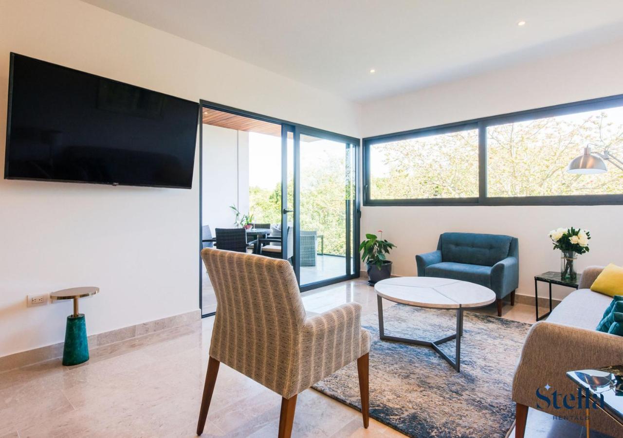Condos with Private Jacuzzi and shared Ocean View Roof pool