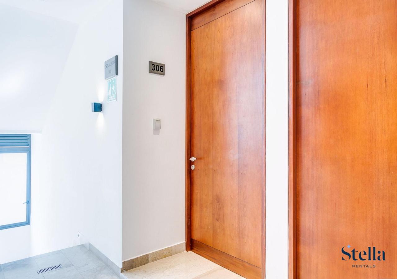 Condos with Private Jacuzzi and shared Ocean View Roof pool