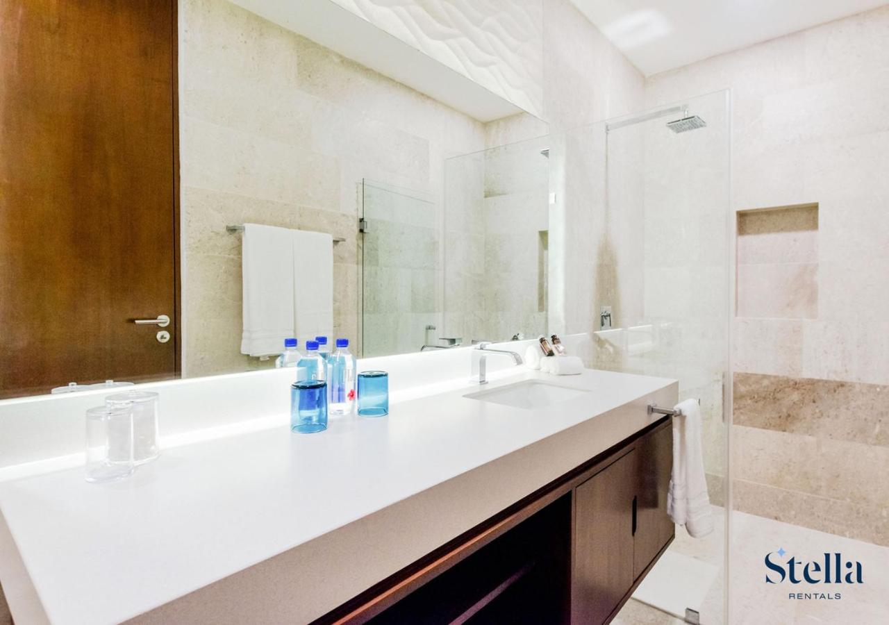 Condos with Private Jacuzzi and shared Ocean View Roof pool