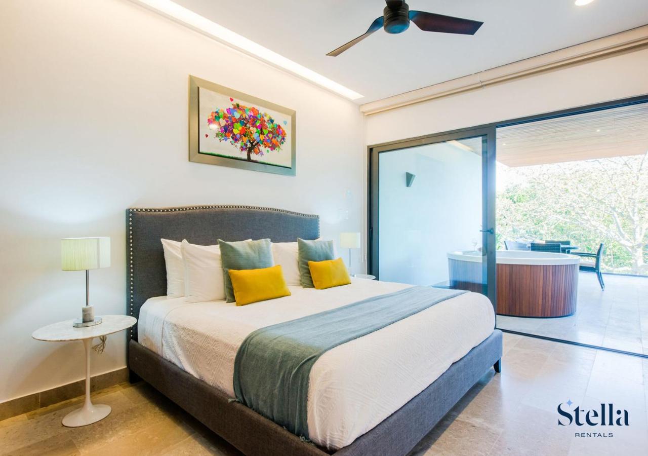 Condos with Private Jacuzzi and shared Ocean View Roof pool