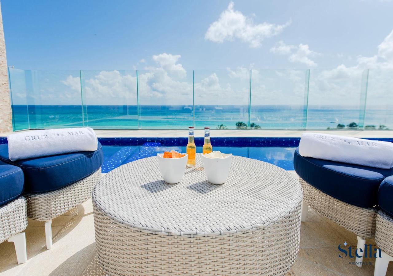 Condos with Private Jacuzzi and shared Ocean View Roof pool