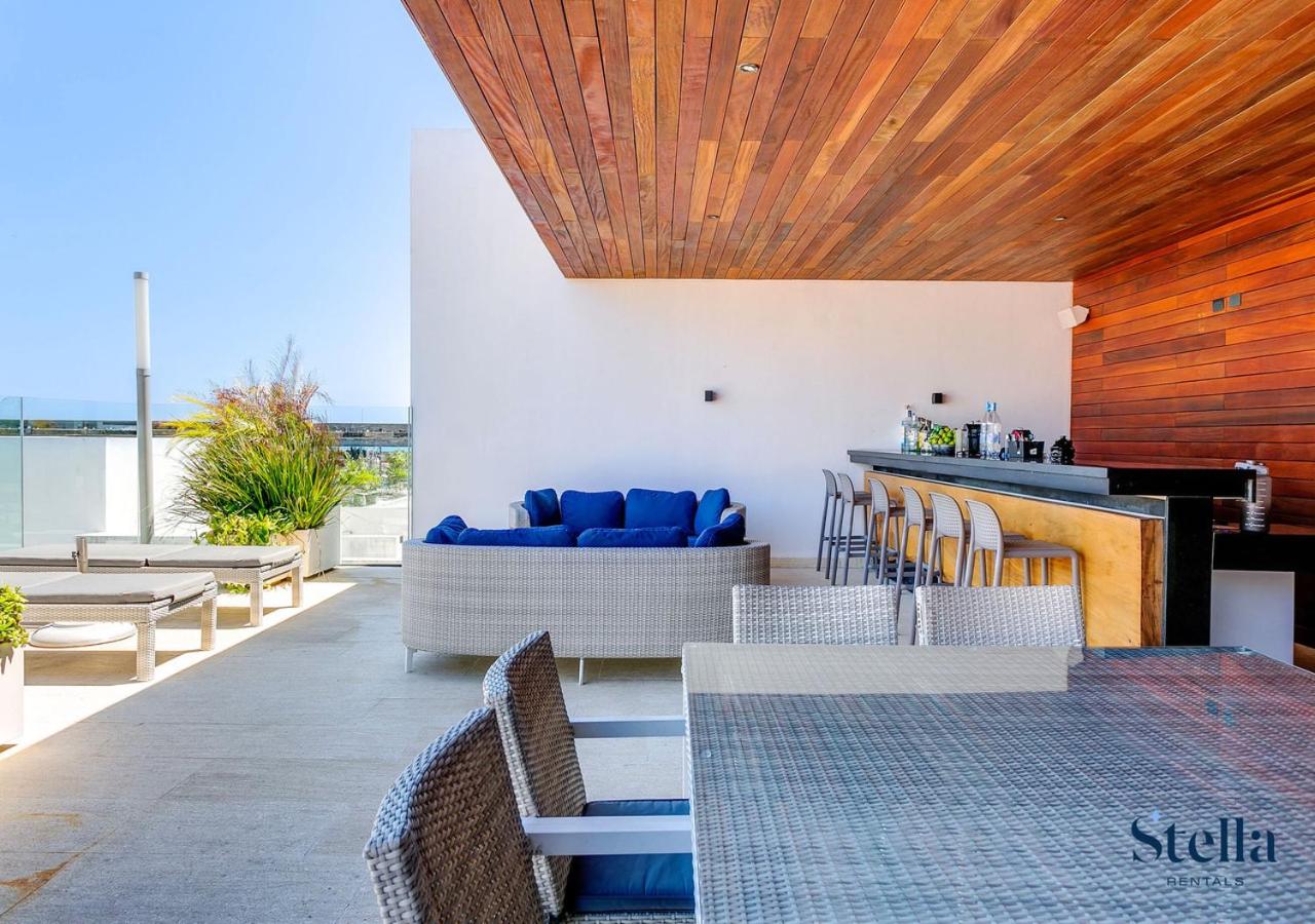 Condos with Private Jacuzzi and shared Ocean View Roof pool