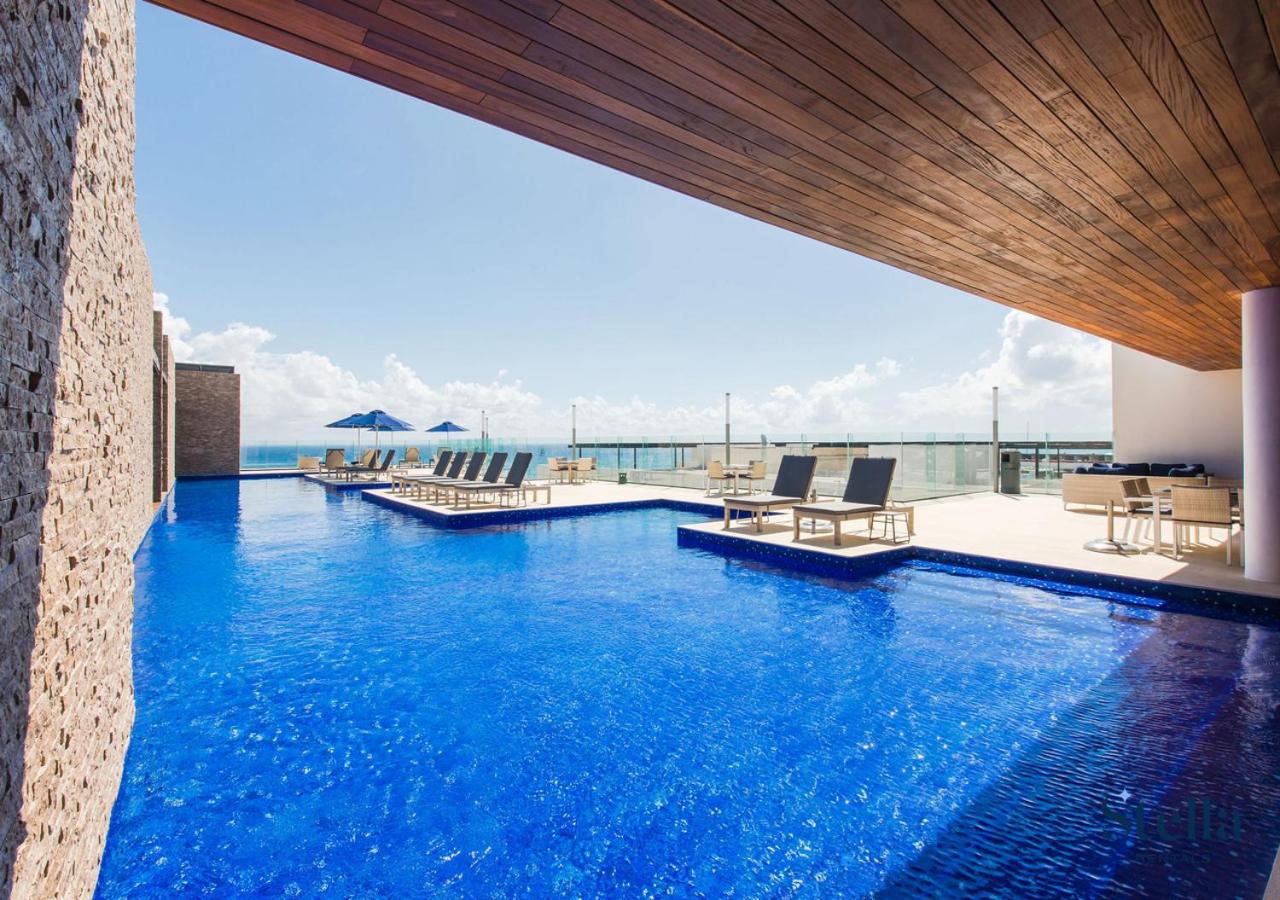 Condos with Private Jacuzzi and shared Ocean View Roof pool