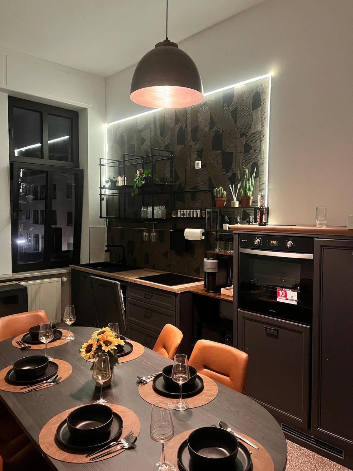 Altbau-Juwel, Antik trifft Modern im Denkmalhaus
