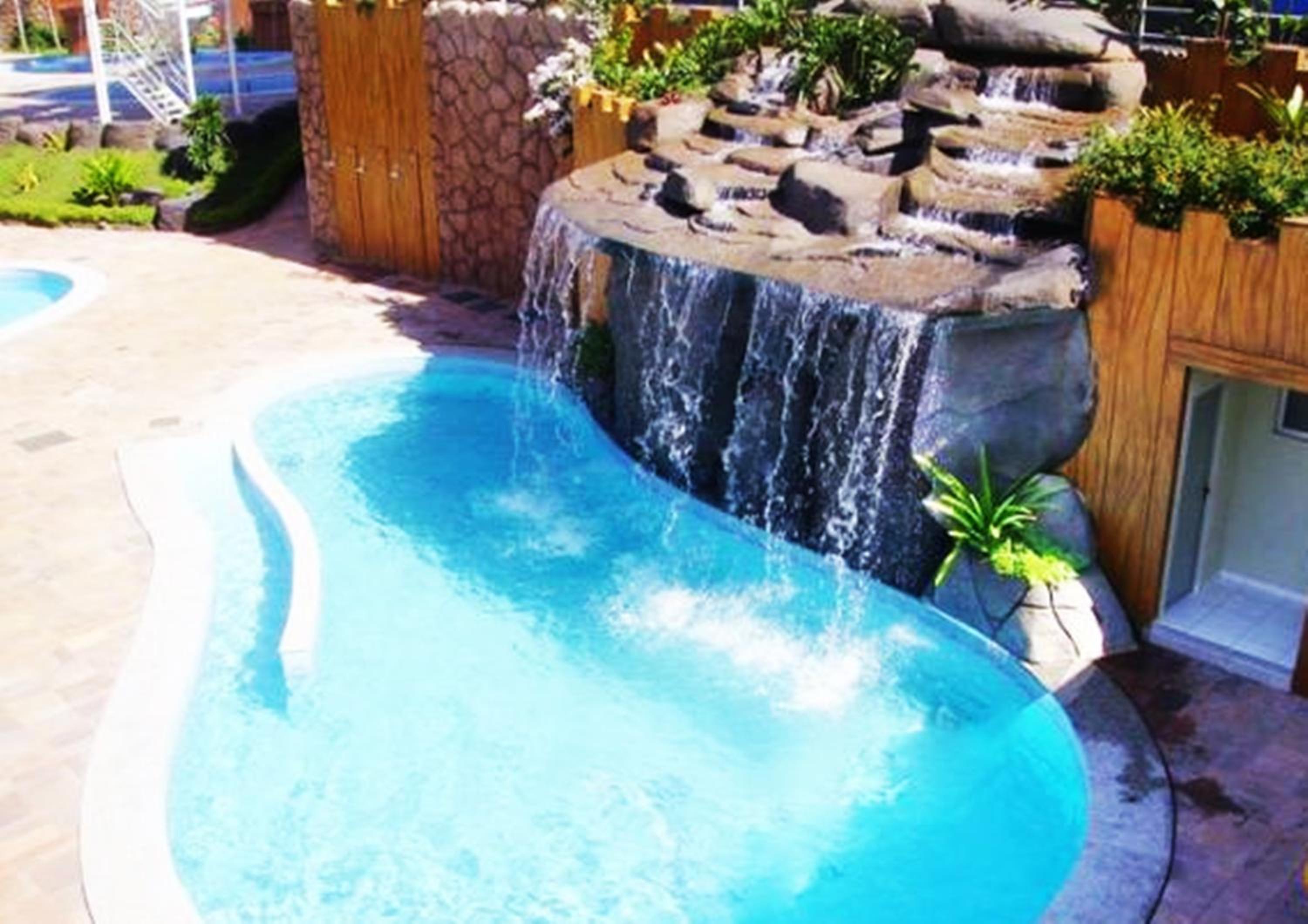 Golden Dolphin Grand Hotel via Hmaster