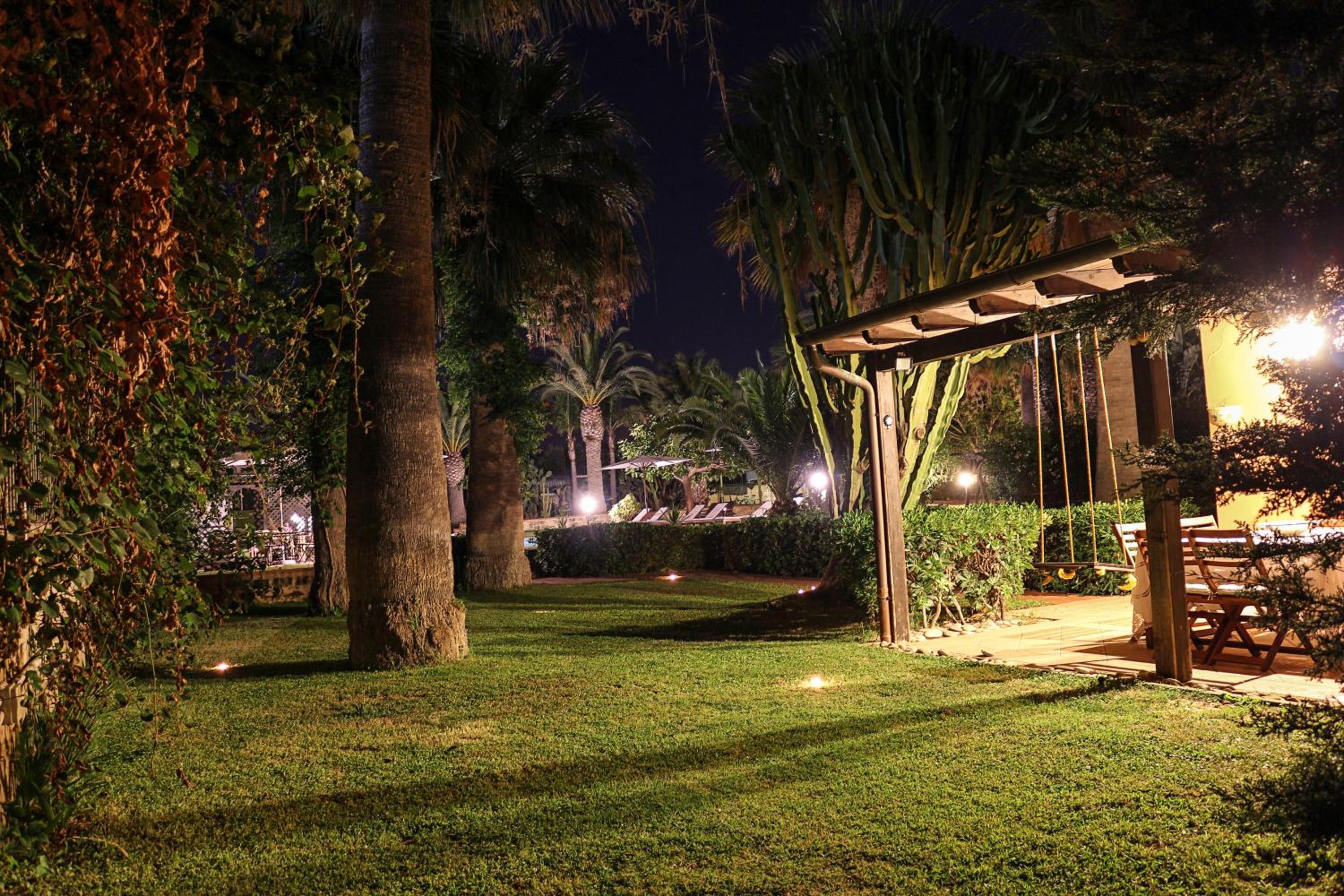 Villa Carlotta Resort