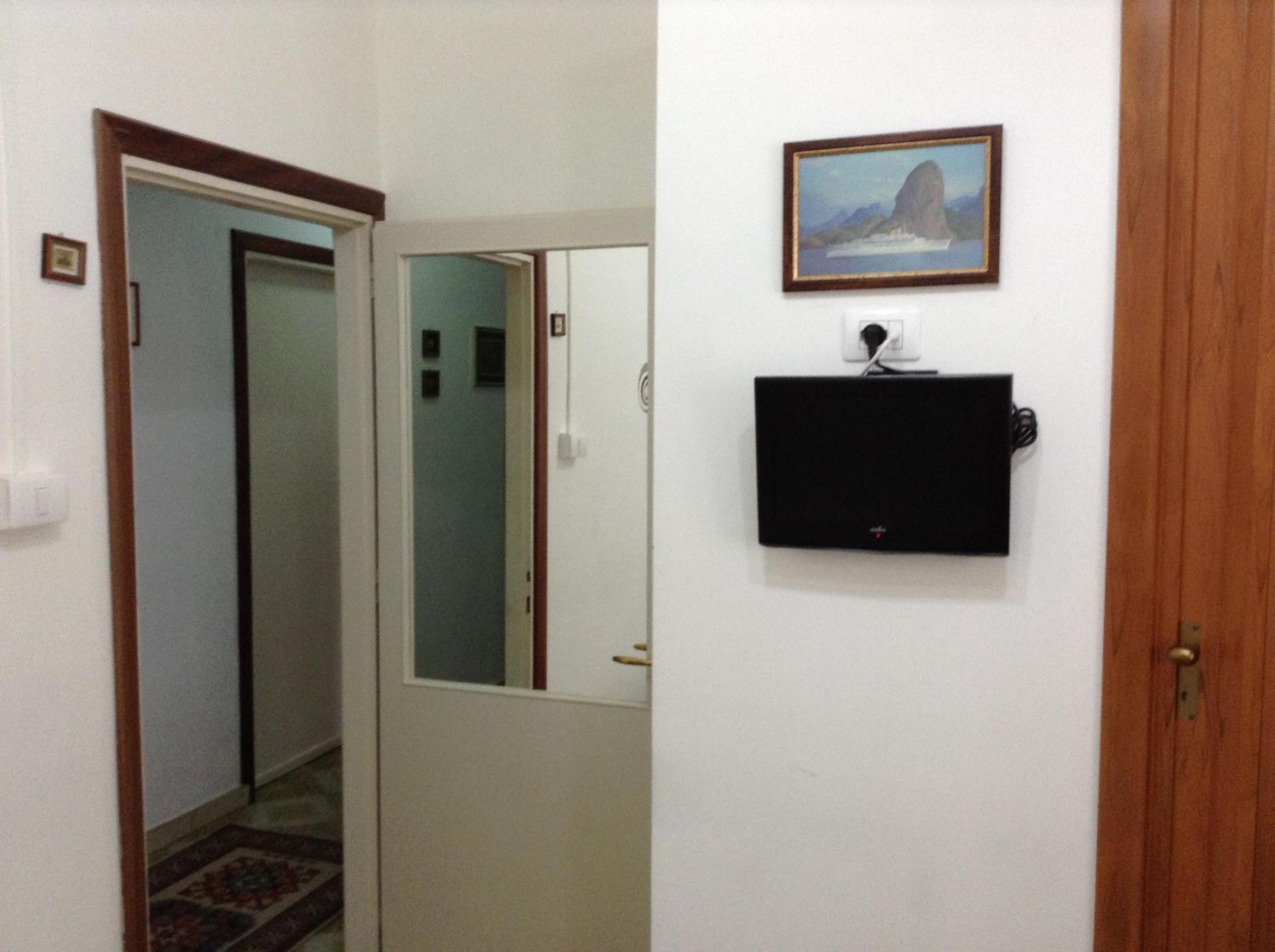 Photo 29