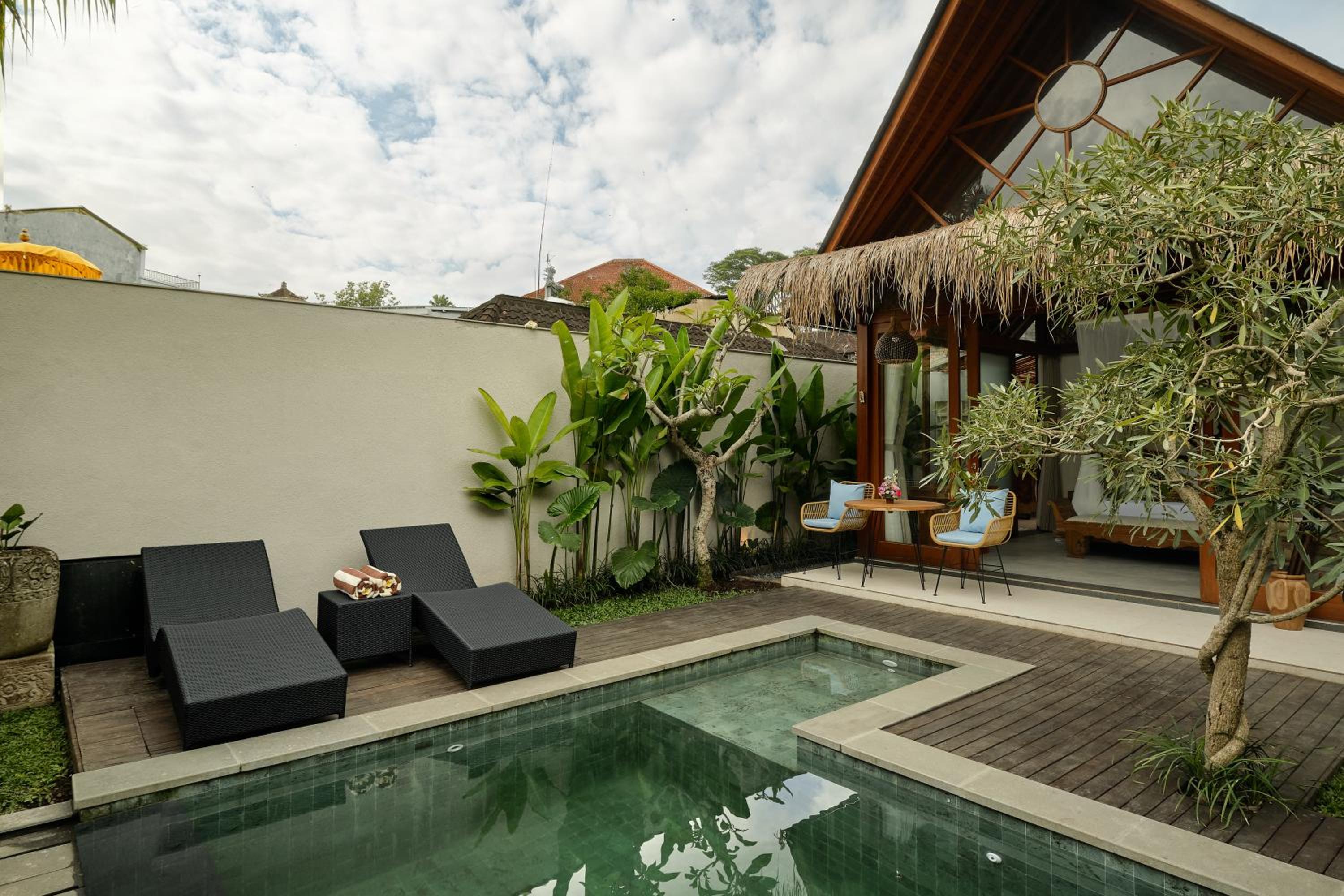 Changi Jungle Ubud Villas