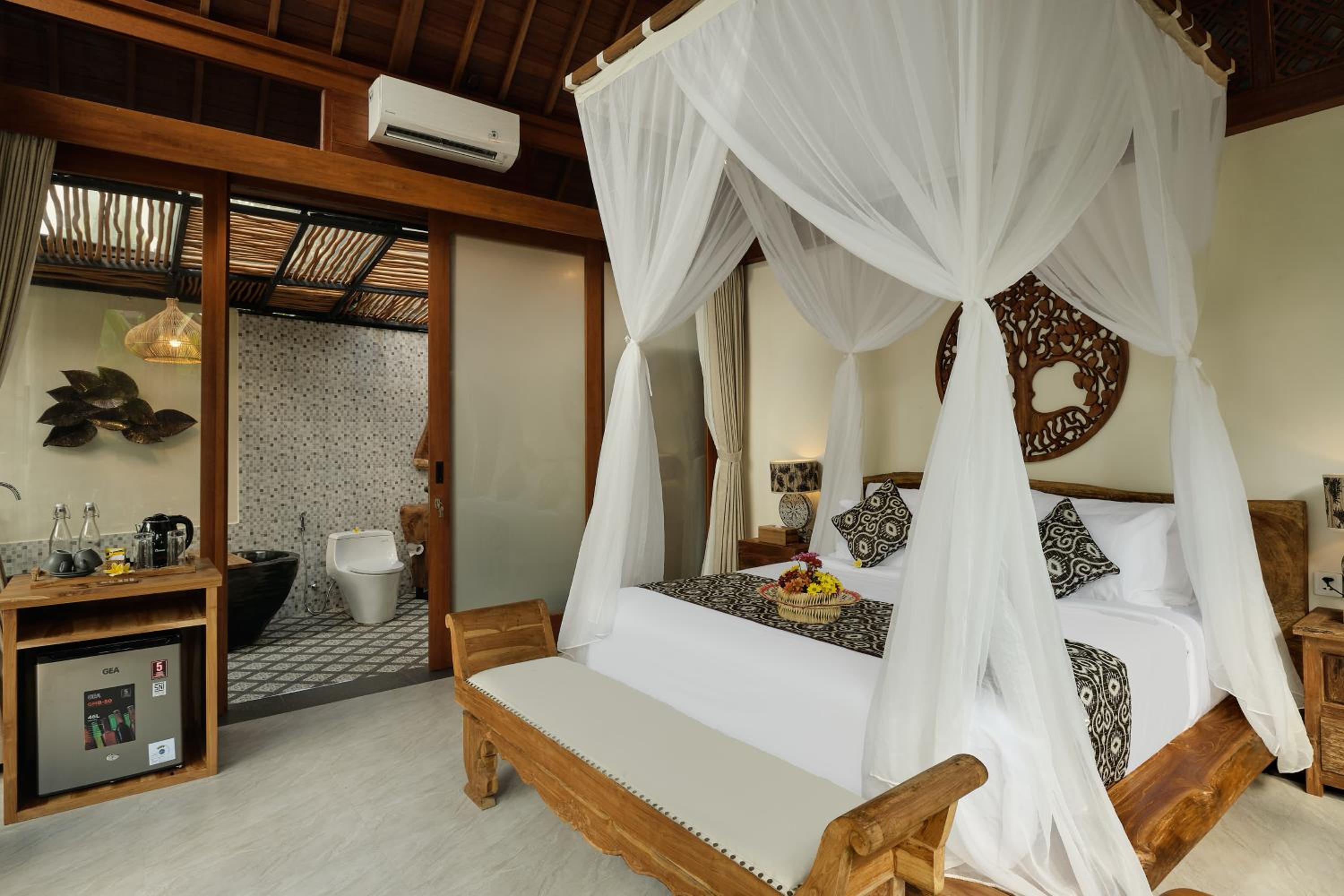Changi Jungle Ubud Villas