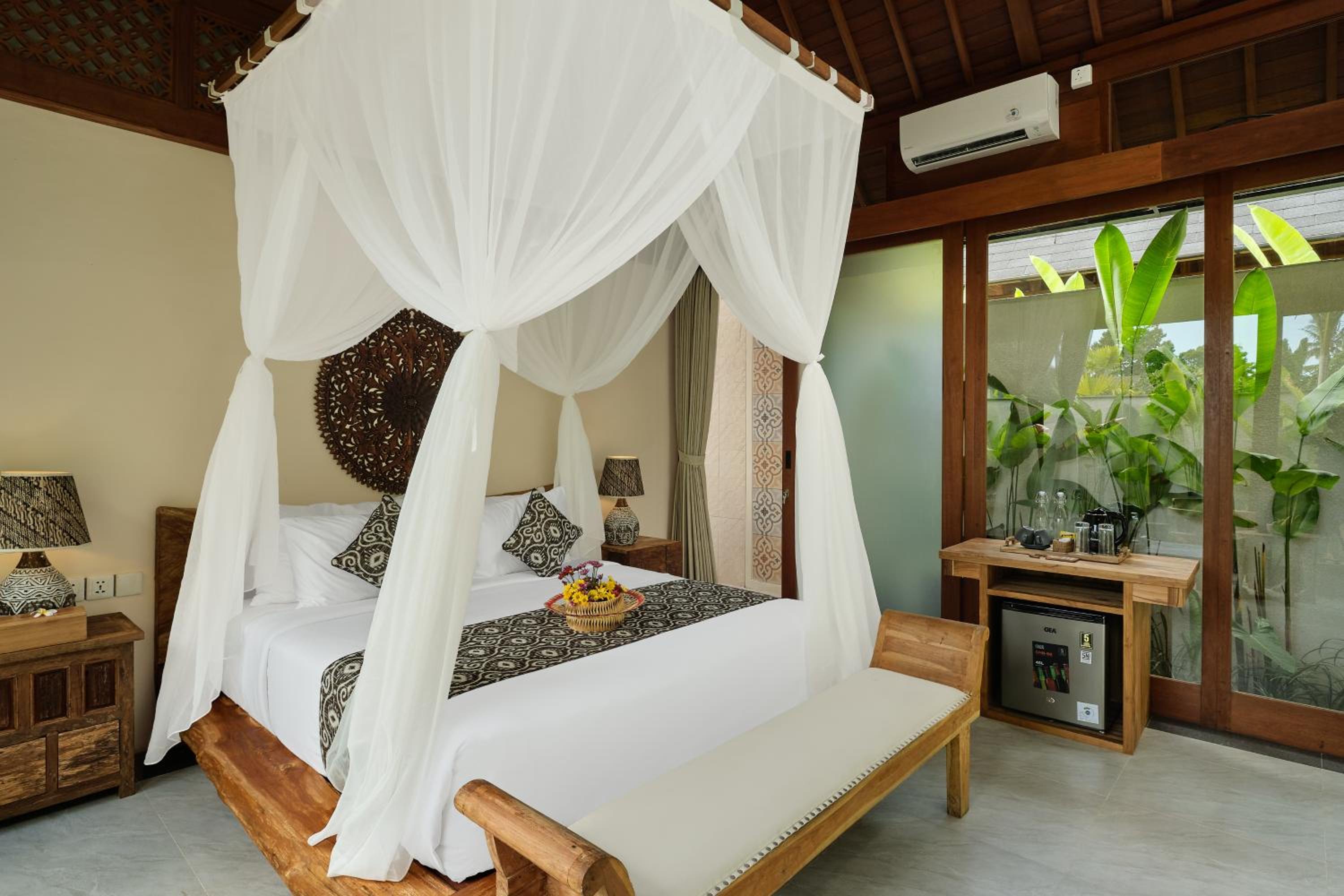 Changi Jungle Ubud Villas
