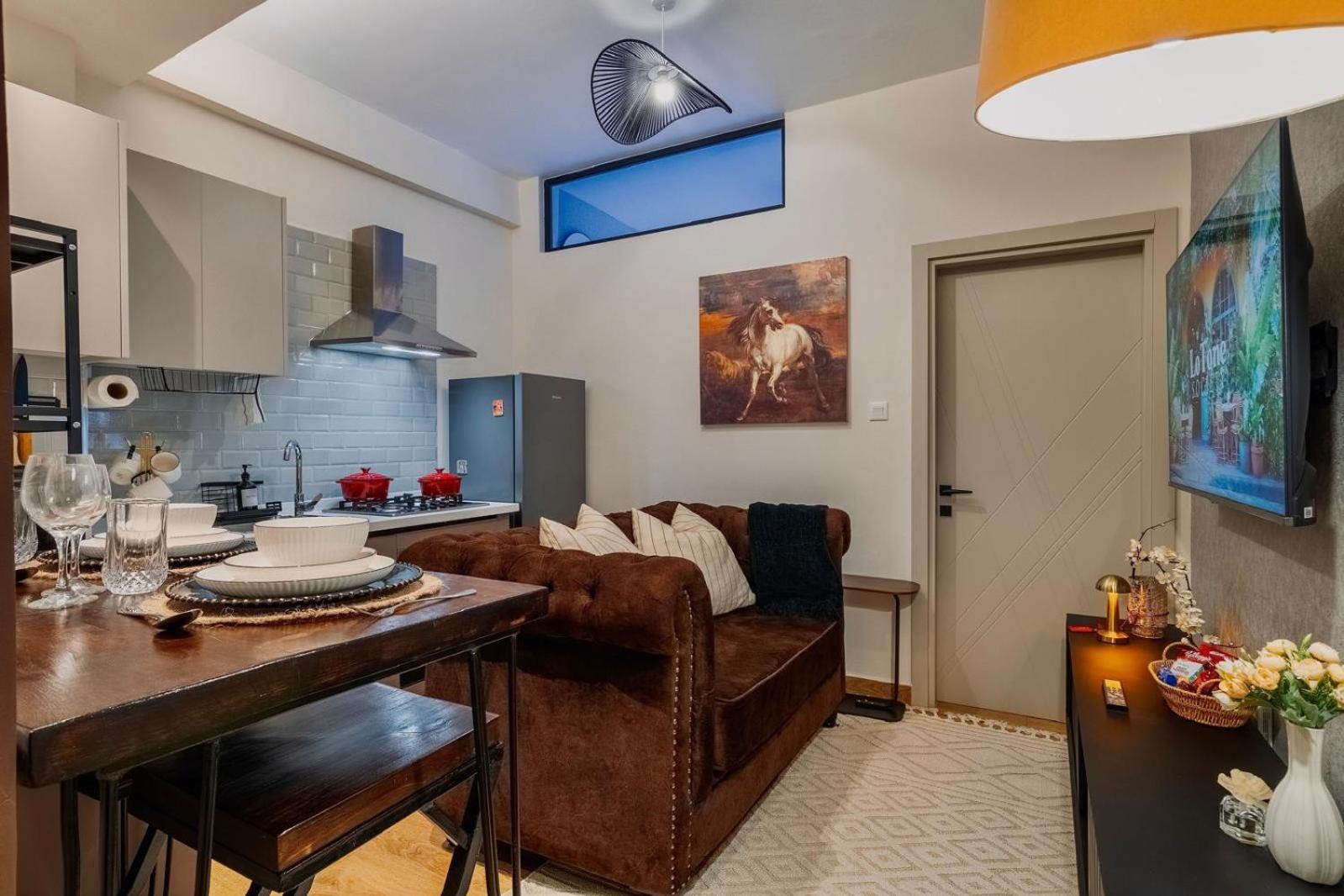 Elegant Wilma Towers Stay - Golden Sunsets & Ngong Hills views