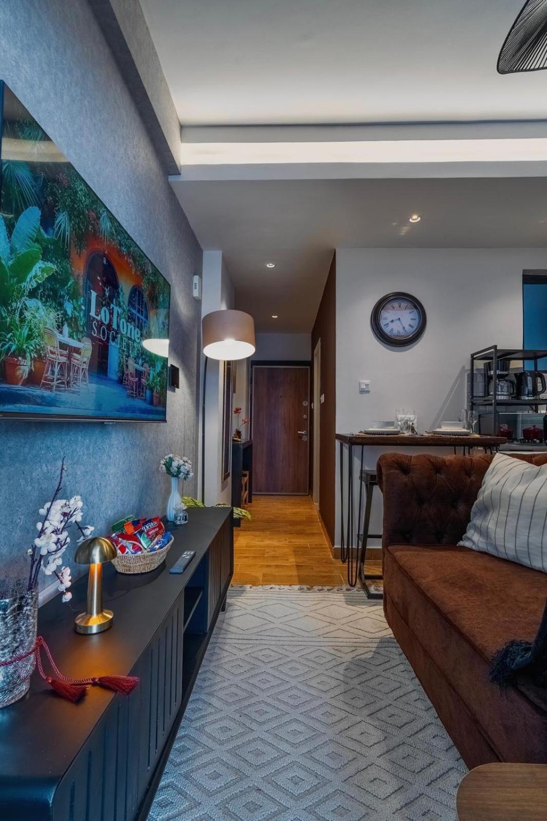 Elegant Wilma Towers Stay - Golden Sunsets & Ngong Hills views